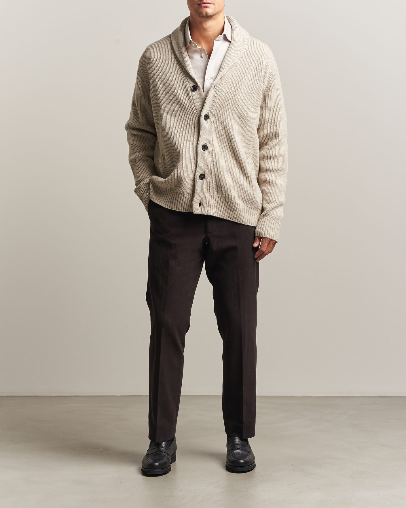 Heren | Truien | Charles Tyrwhitt | Chunky Merino Shawl Neck Cardigan Oat