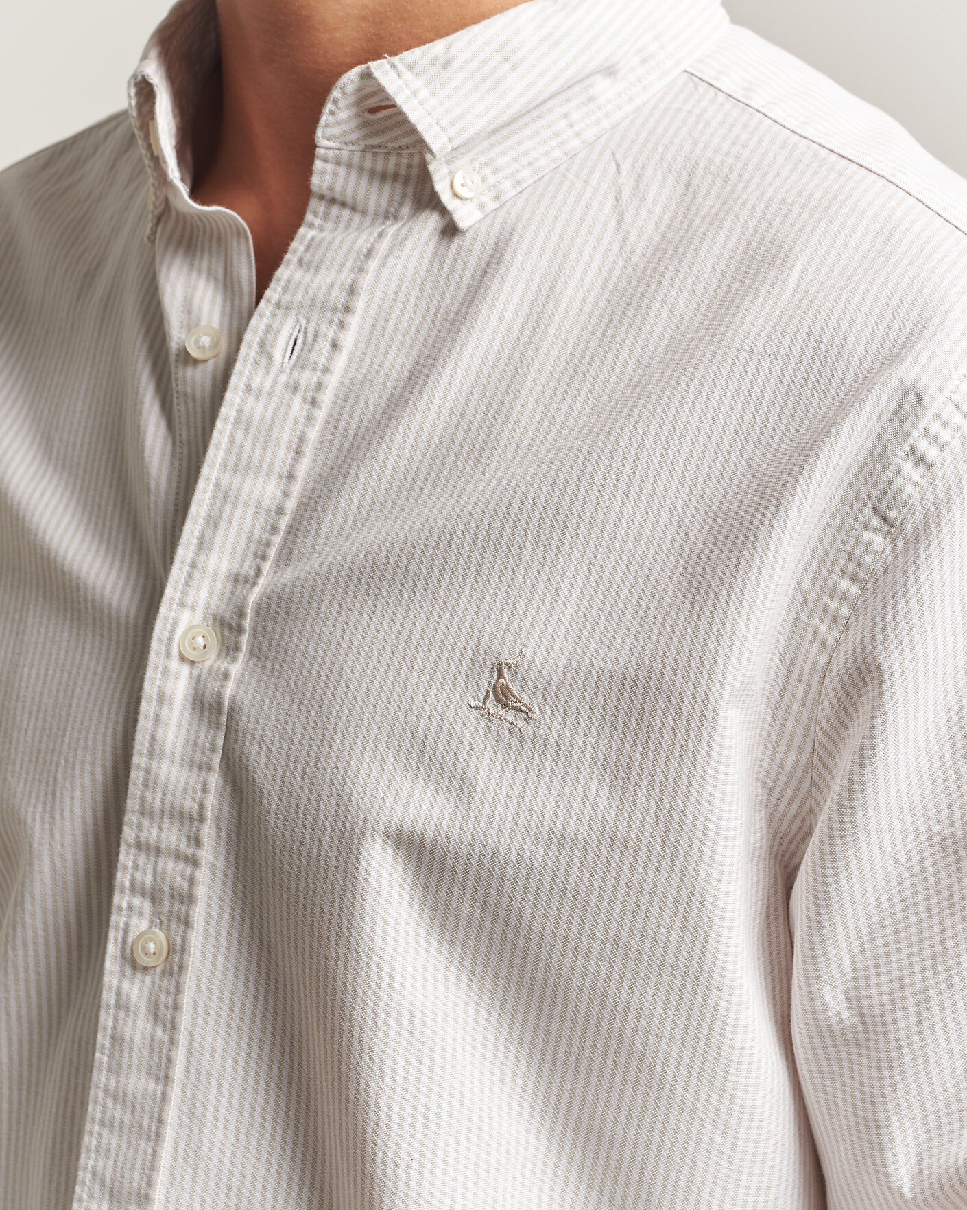 Heren | Overhemden | Charles Tyrwhitt | Button Down Stretch Oxford Shirt Stone