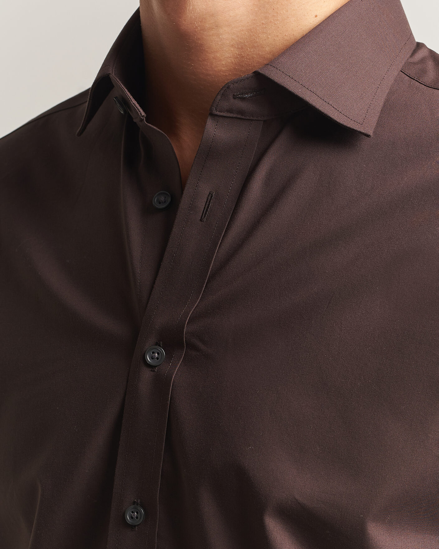 Heren | Overhemden | Charles Tyrwhitt | Slim Fit Non Iron Poplin Cut Away Shirt Chocolate