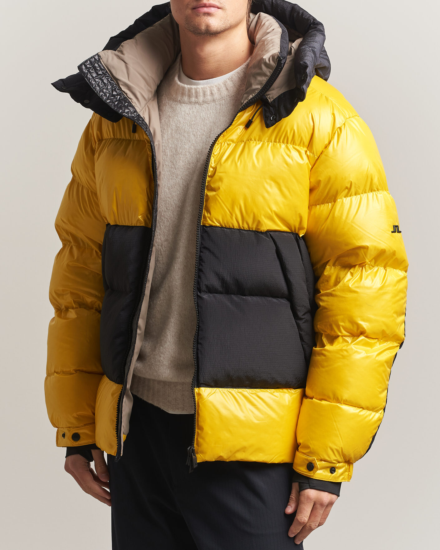 Heren | Jassen | J.Lindeberg | Creek Block Hooded Down Jacket Bumblebee