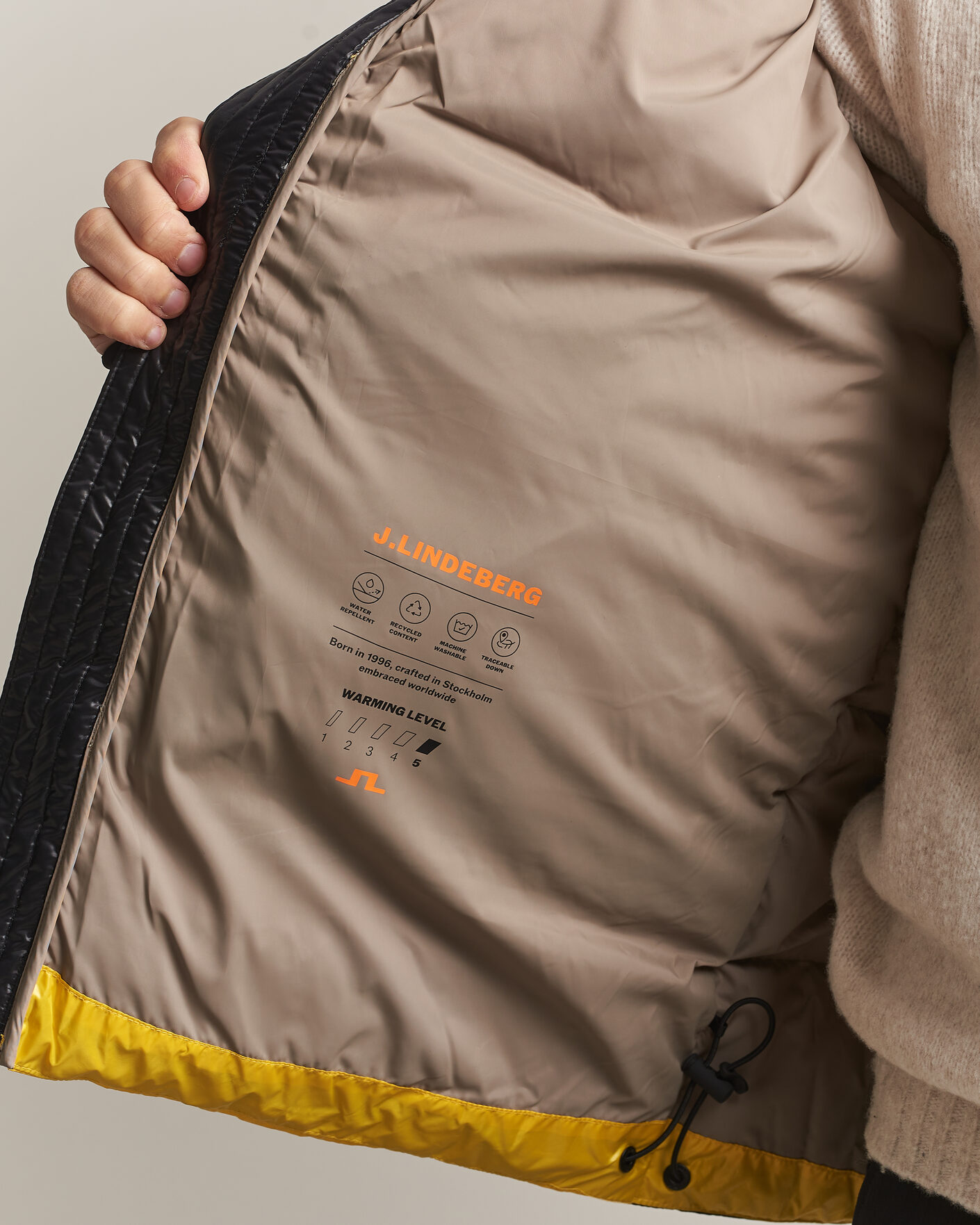 Heren | Jassen | J.Lindeberg | Creek Block Hooded Down Jacket Bumblebee