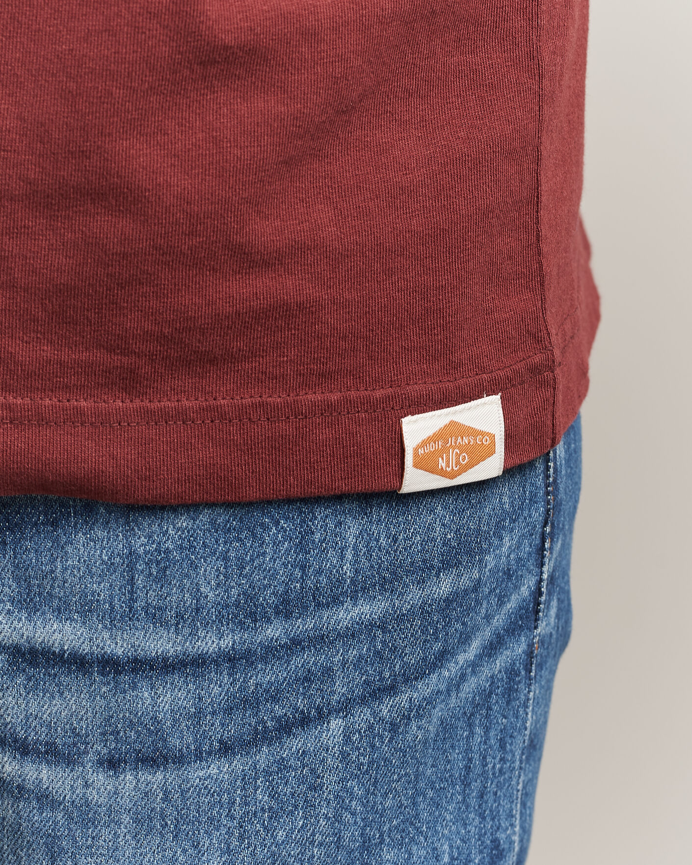 Heren | T-shirts | Nudie Jeans | Uno Everyday Crew Neck T-Shirt Burgundy