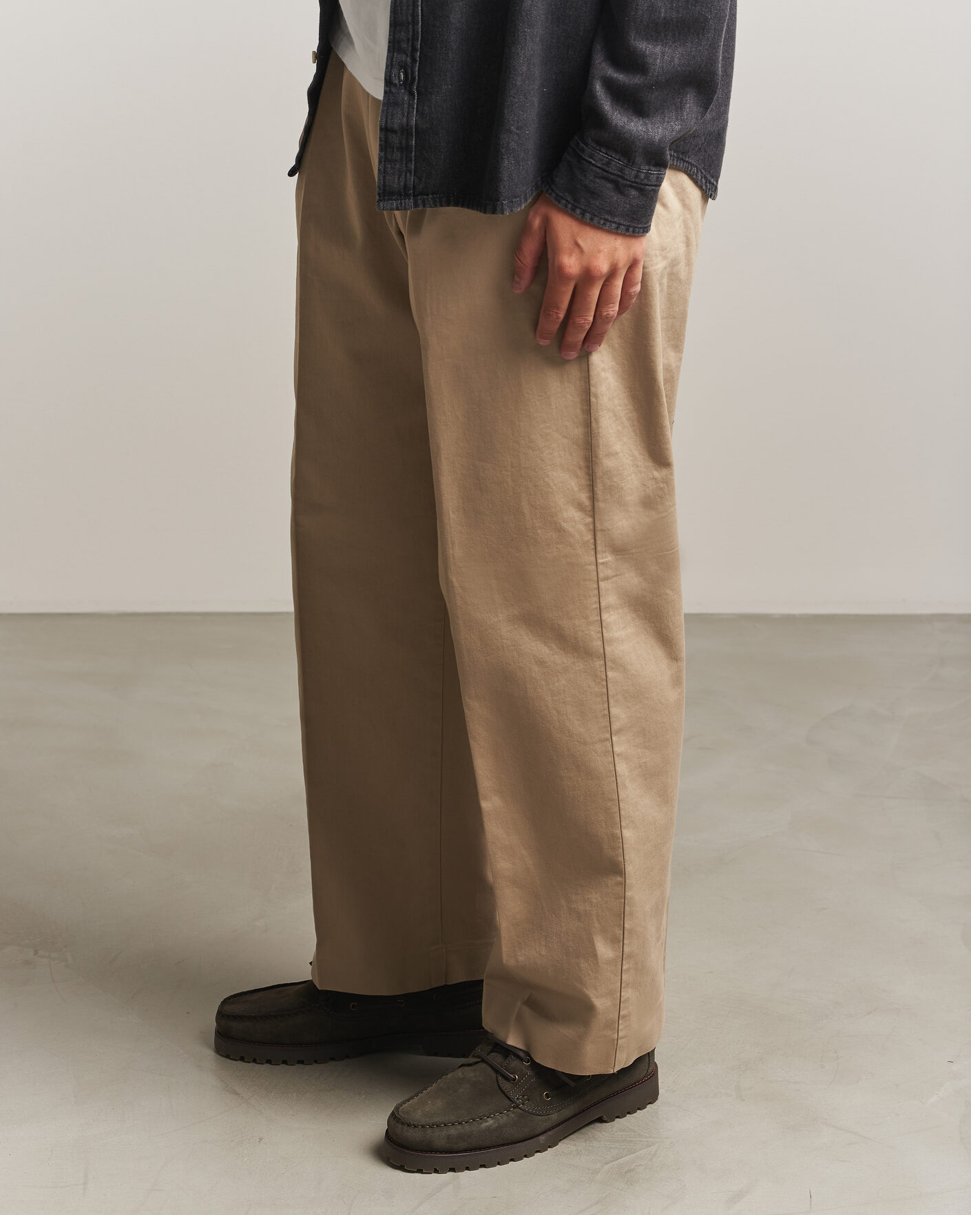 Heren | Instappers | LES DEUX | Suede Boatshoe Rosin Green