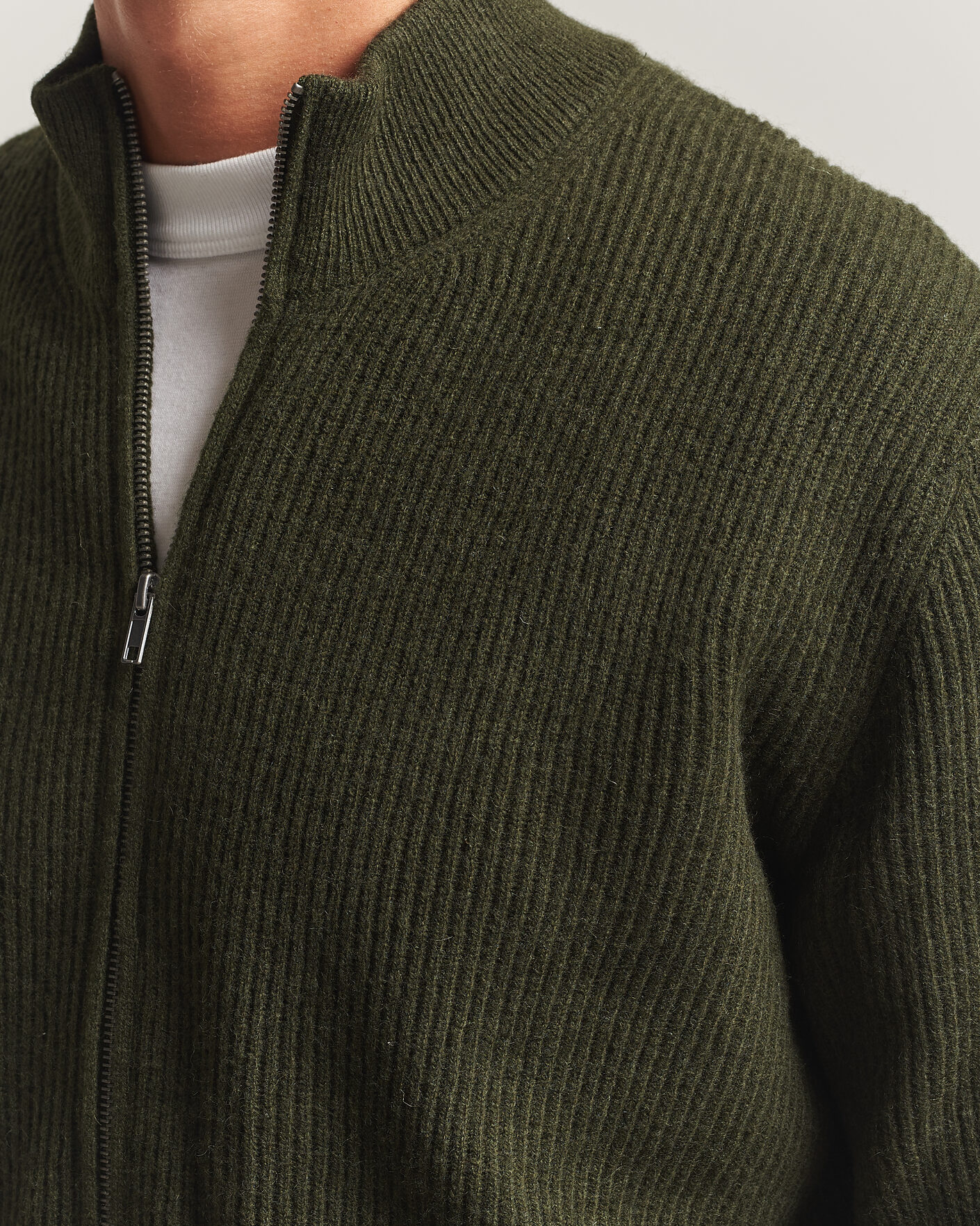 Heren | Truien | LES DEUX | Wool Rib Knitter Zip Rosin Green