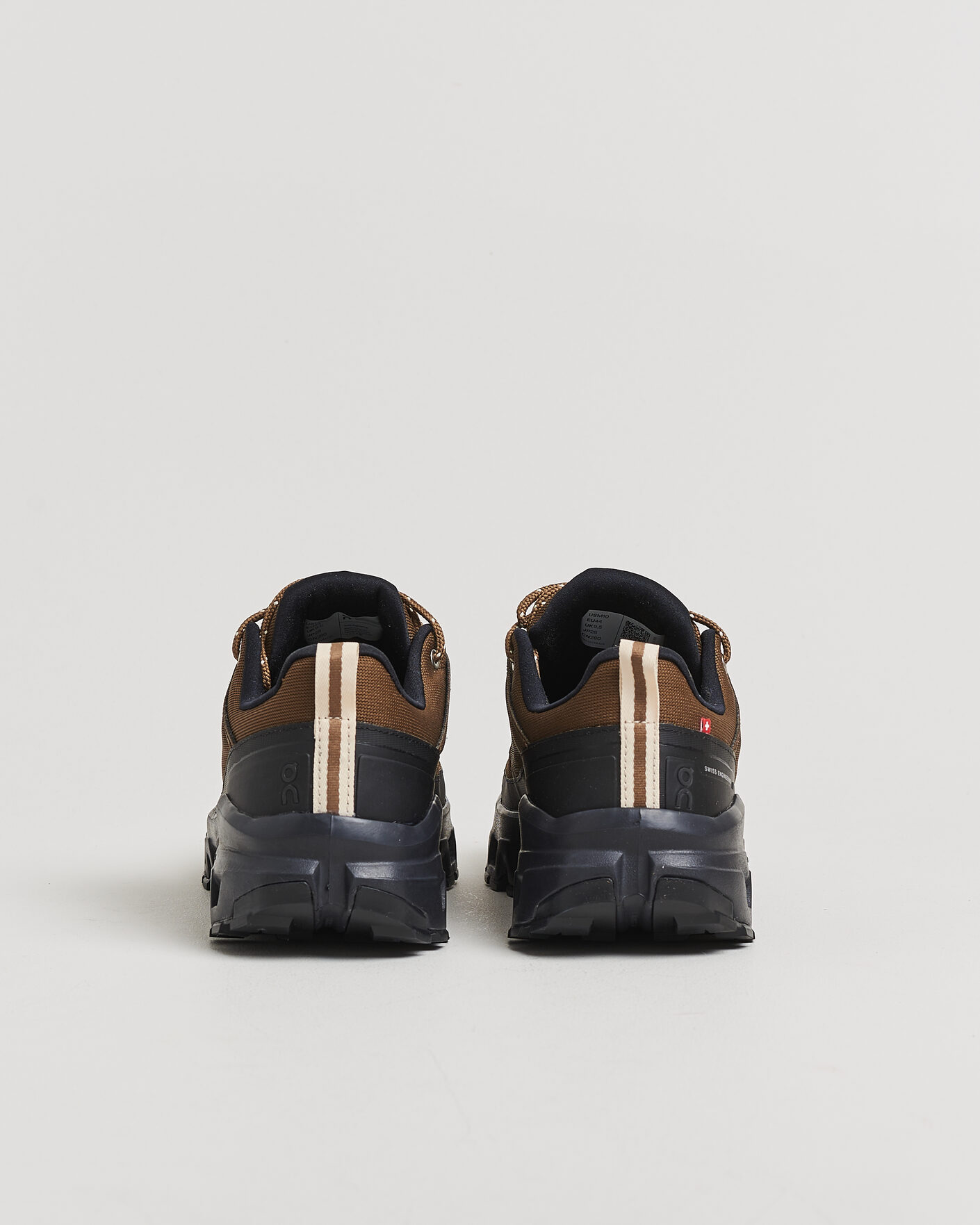 Heren | Trail sneakers | On | Cloudrock Low Waterproof Earth/Black