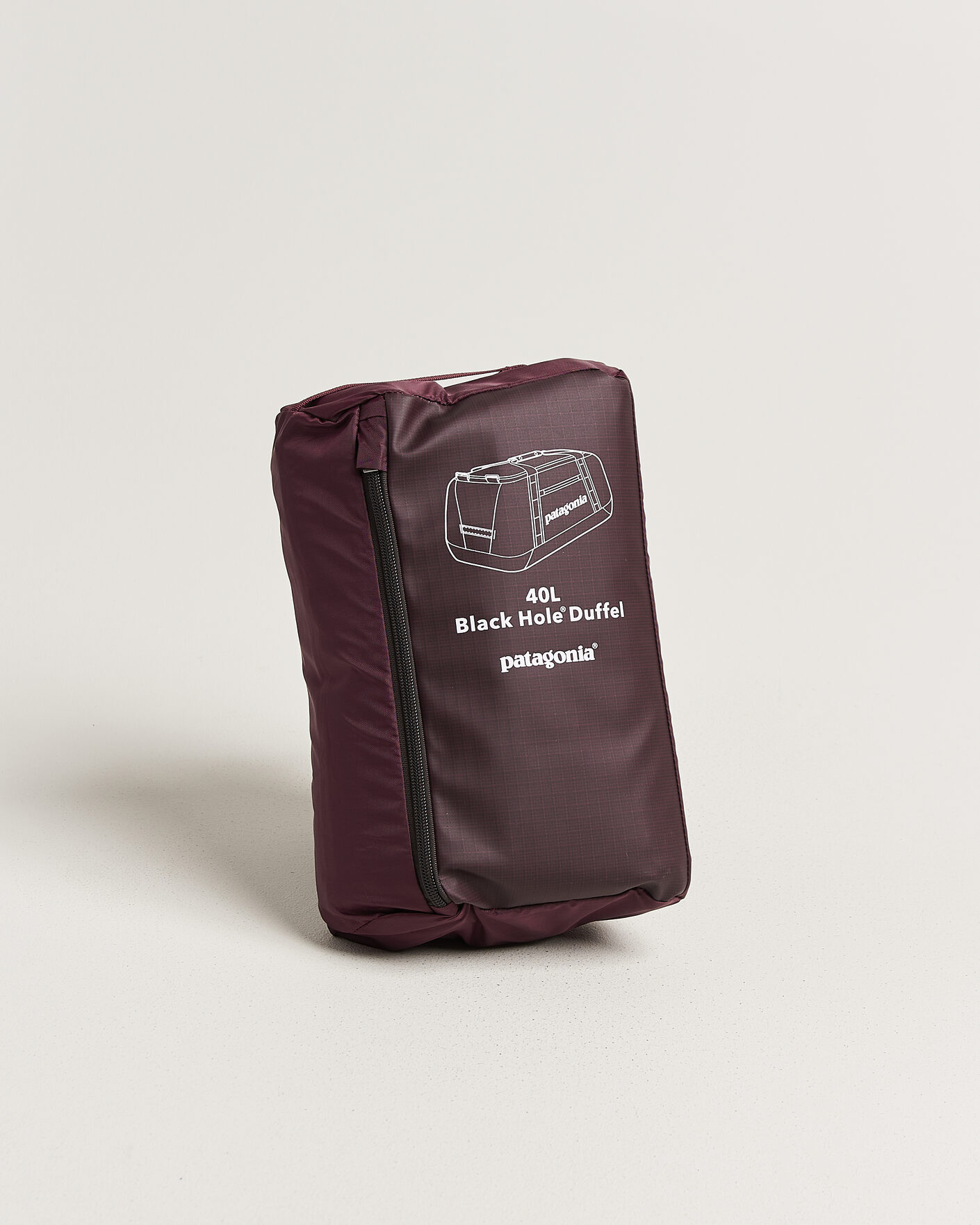 Heren | Tassen | Patagonia | Black Hole Duffel 40L Berry Fig