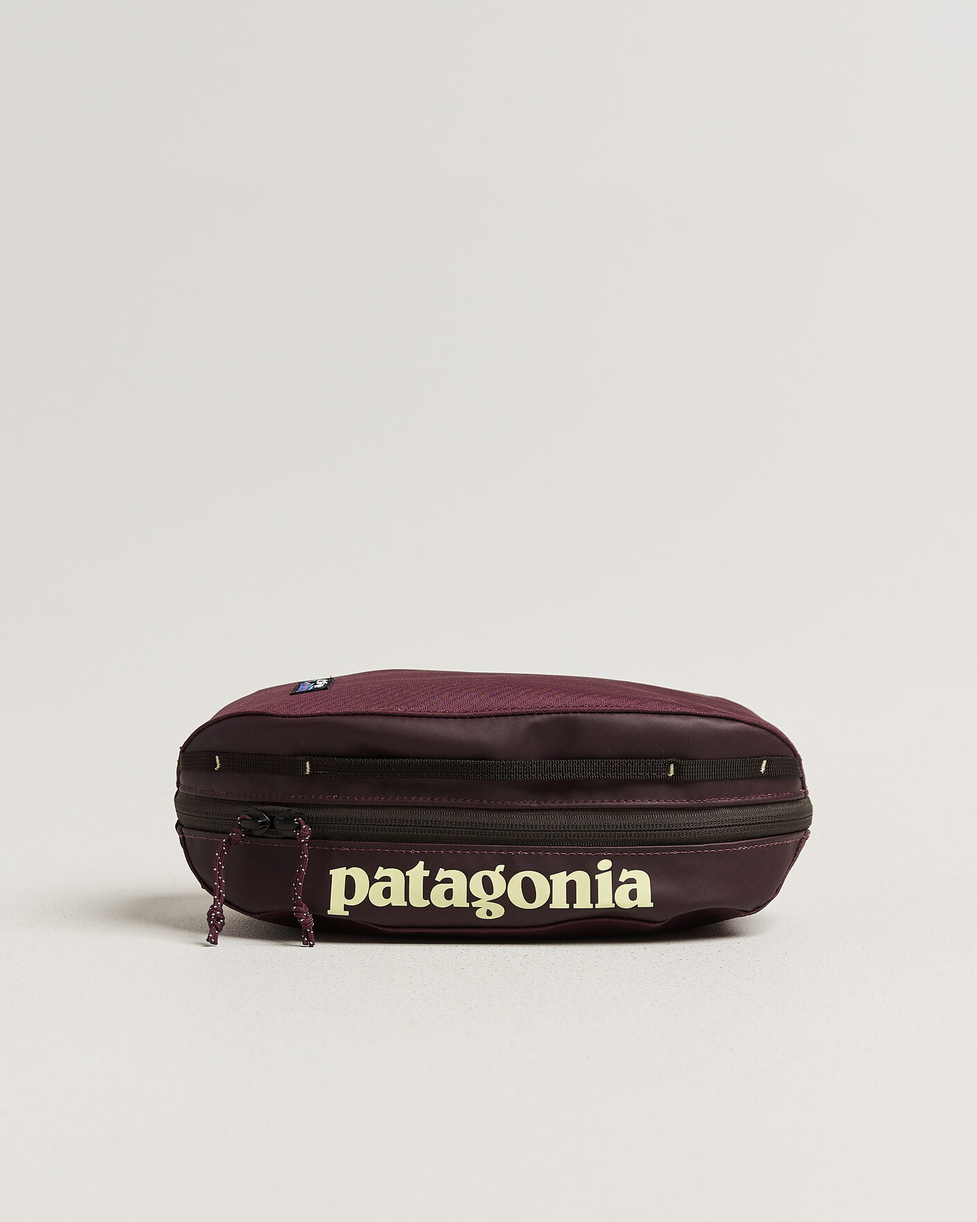 Heren | Tassen | Patagonia | Black Hole Cube 3L Berry Fig