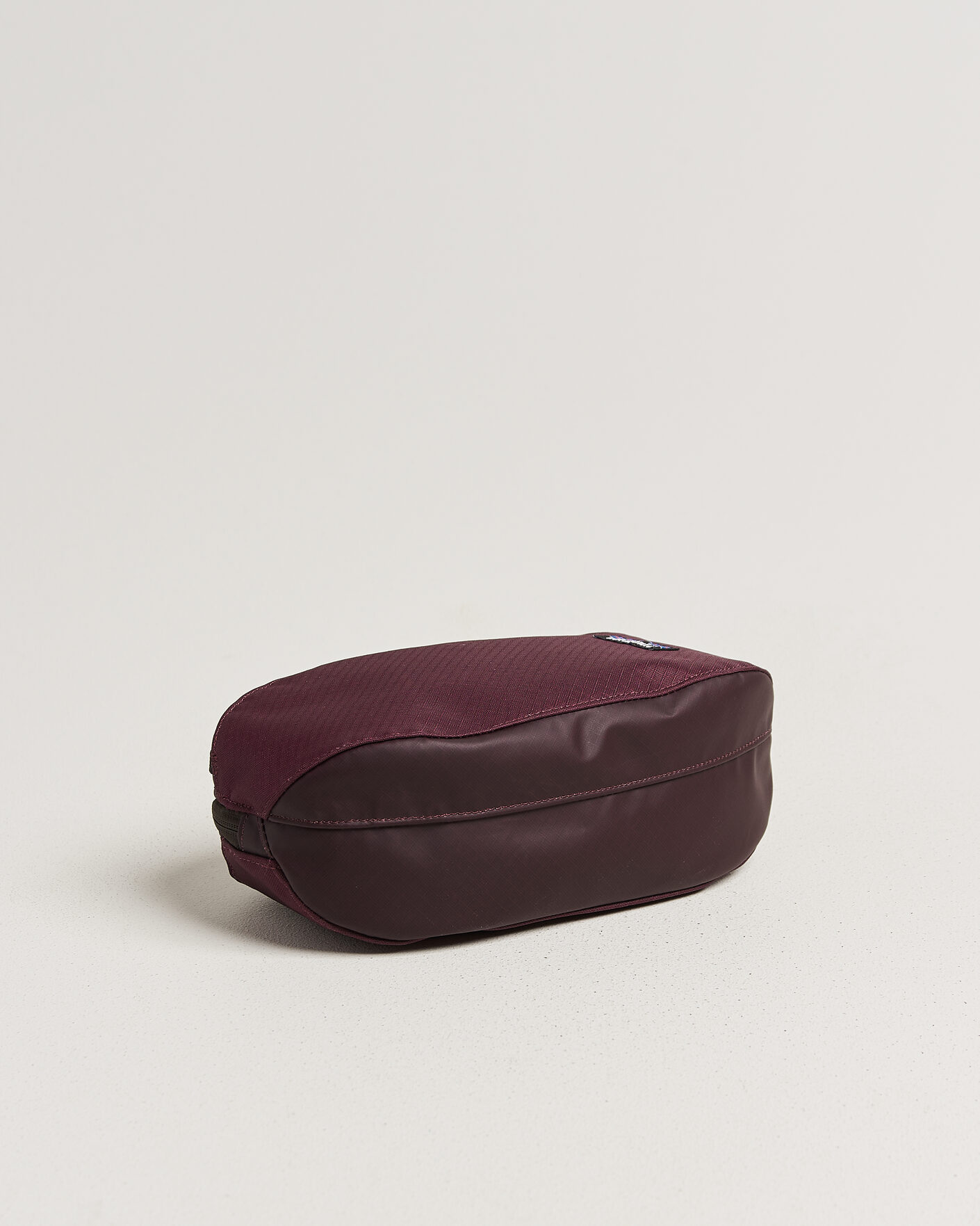 Heren | Tassen | Patagonia | Black Hole Cube 3L Berry Fig