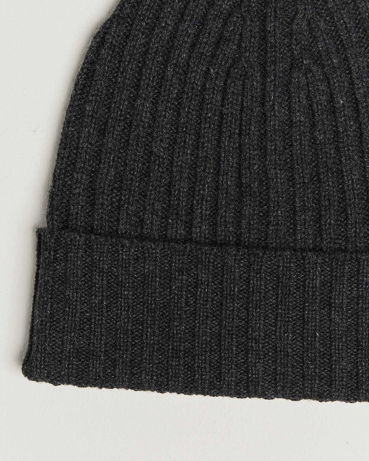 Heren | Mutsen | Piacenza Cashmere | Ribbed Cashmere Beanie Charcoal
