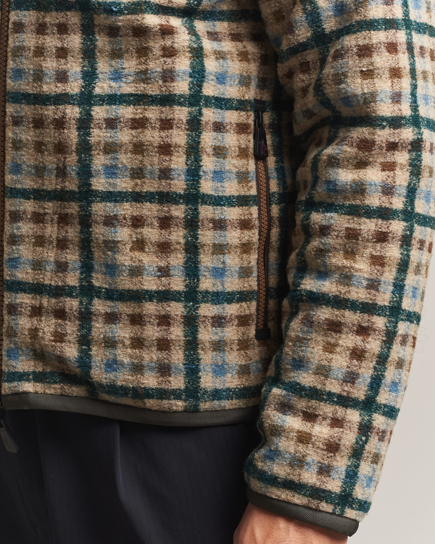Heren | Truien | Moncler Grenoble | Sherpa Zip Cardigan Beige/Green