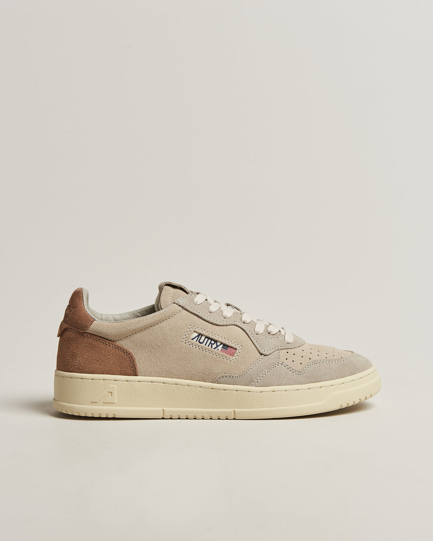 Heren | Sneakers | Autry | Medalist Low Suede Mix Sneaker Brown/Beige/White