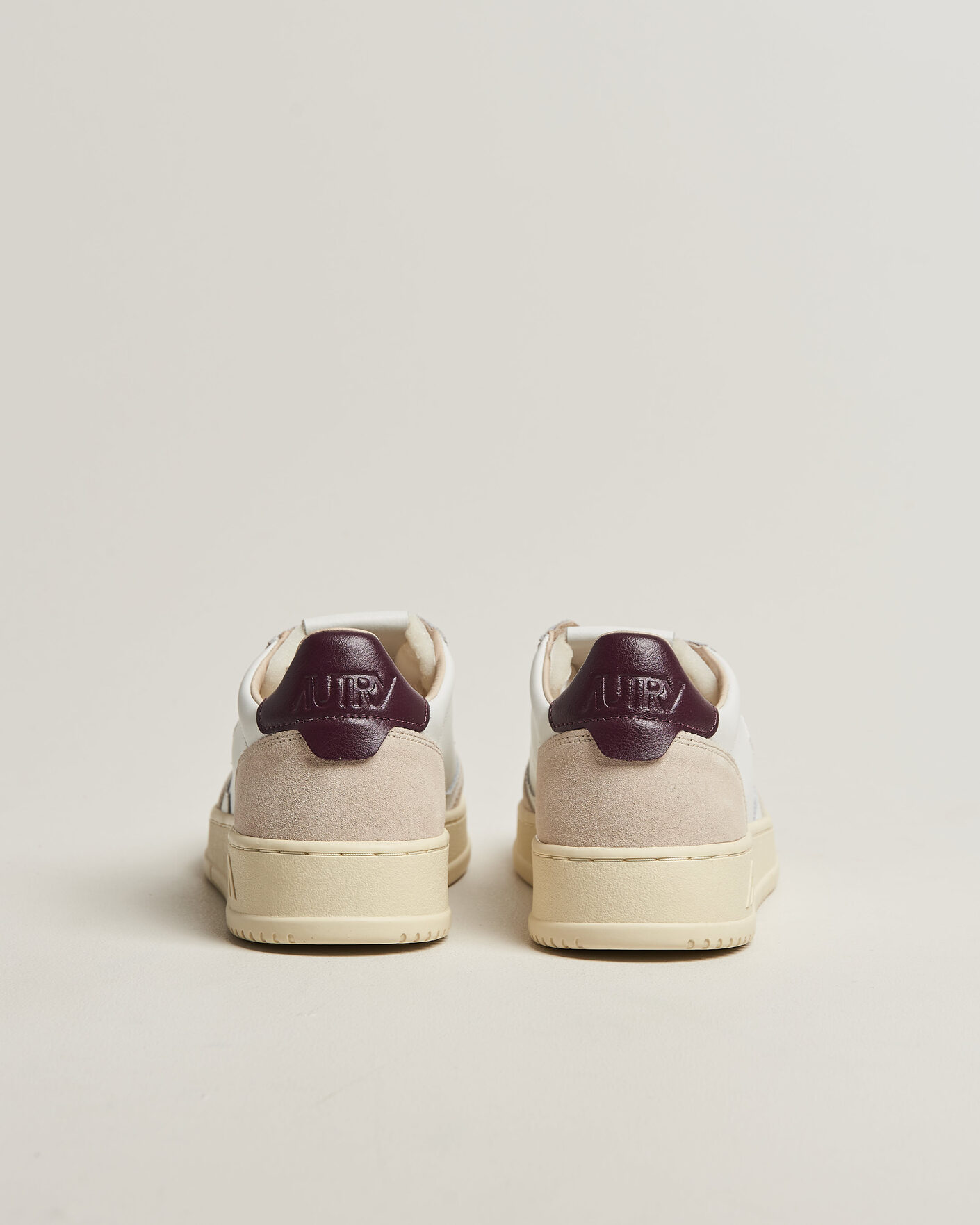 Heren | Sneakers | Autry | Medalist Low Leather/Suede Sneaker White/Fig