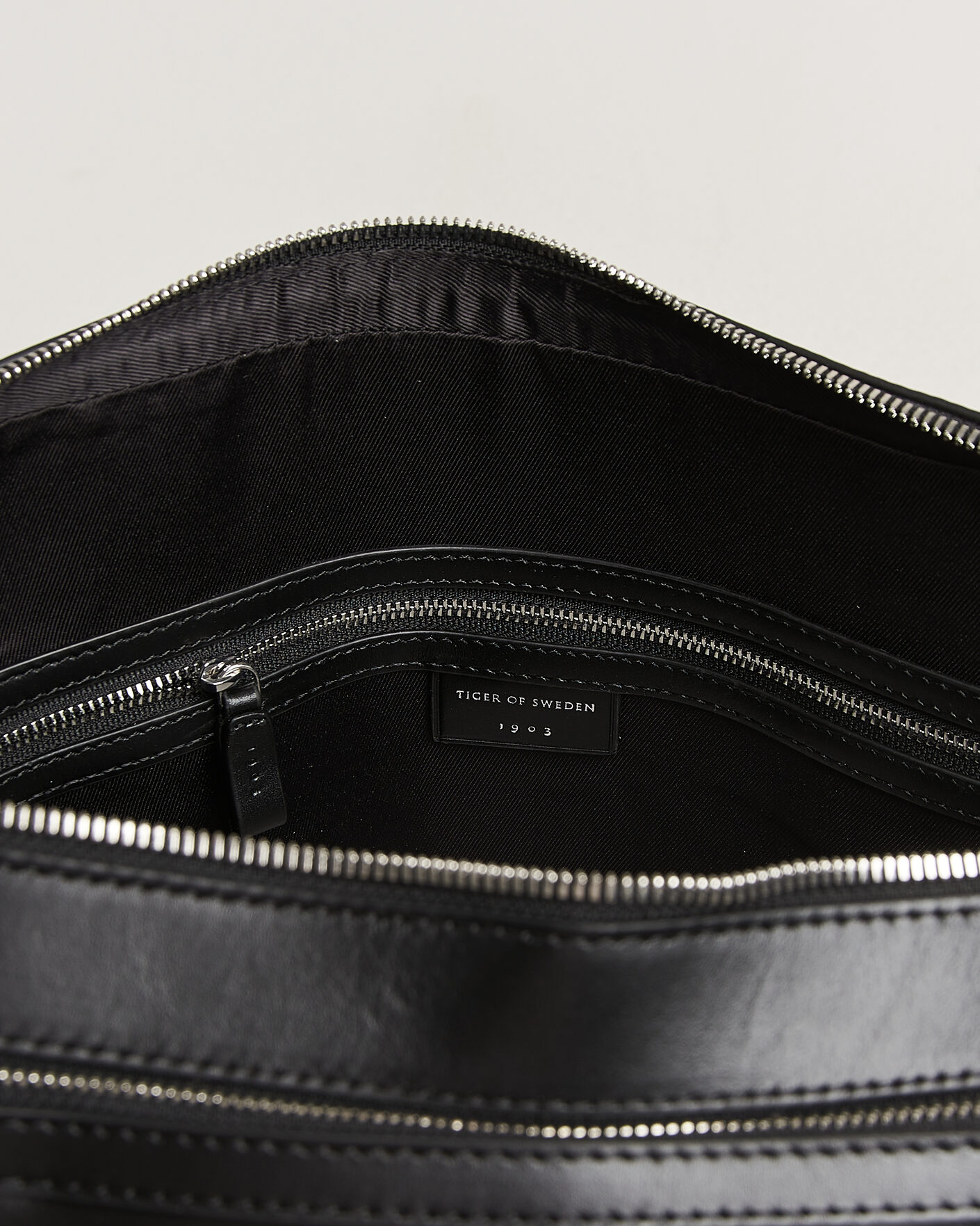 Heren | Tassen | Tiger of Sweden | Burin Smooth Leather Briefcase Black