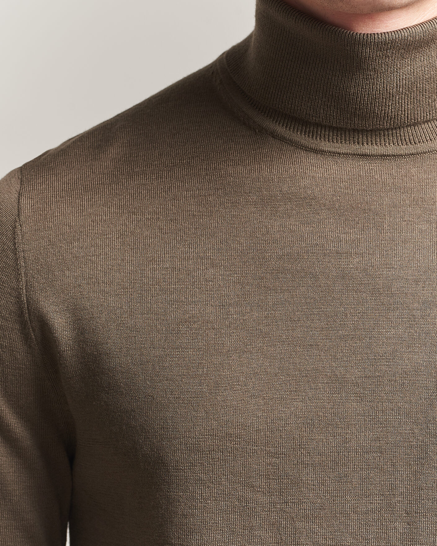 Heren | Truien | Tiger of Sweden | Nevile Extra Fine Merino Polo Aged Timber