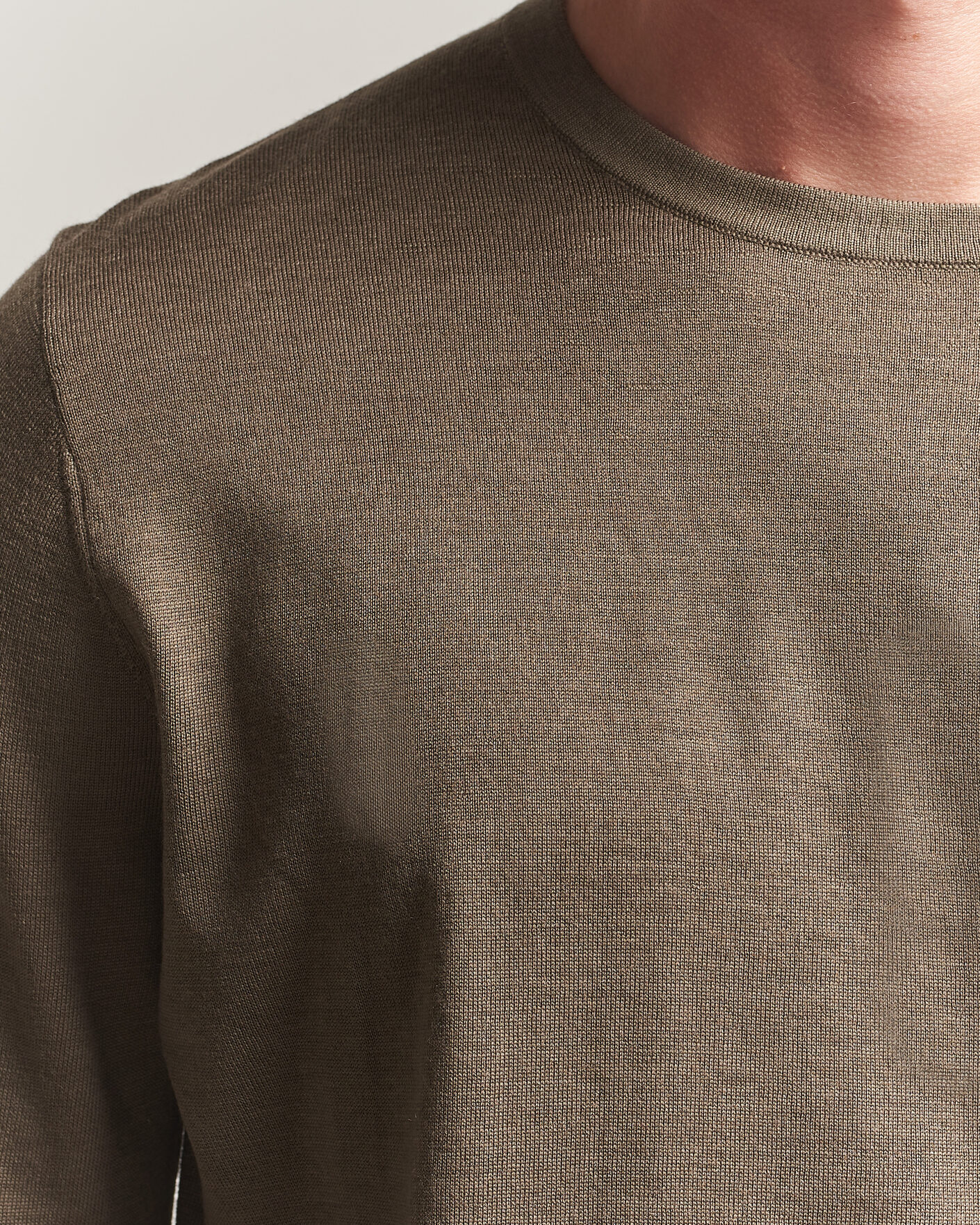 Heren | Truien | Tiger of Sweden | Connor Extra Fine Merino Crew Neck Pullover Aged Timber