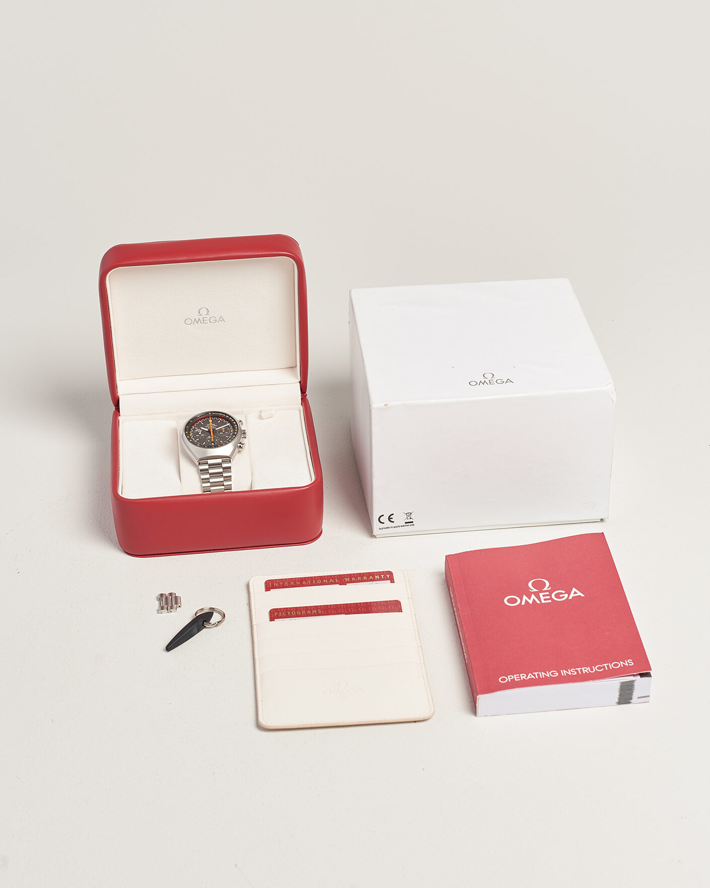Heren | Pre-Owned & Vintage Watches | Omega Pre-Owned | Speedmaster Mark II Re Edition 