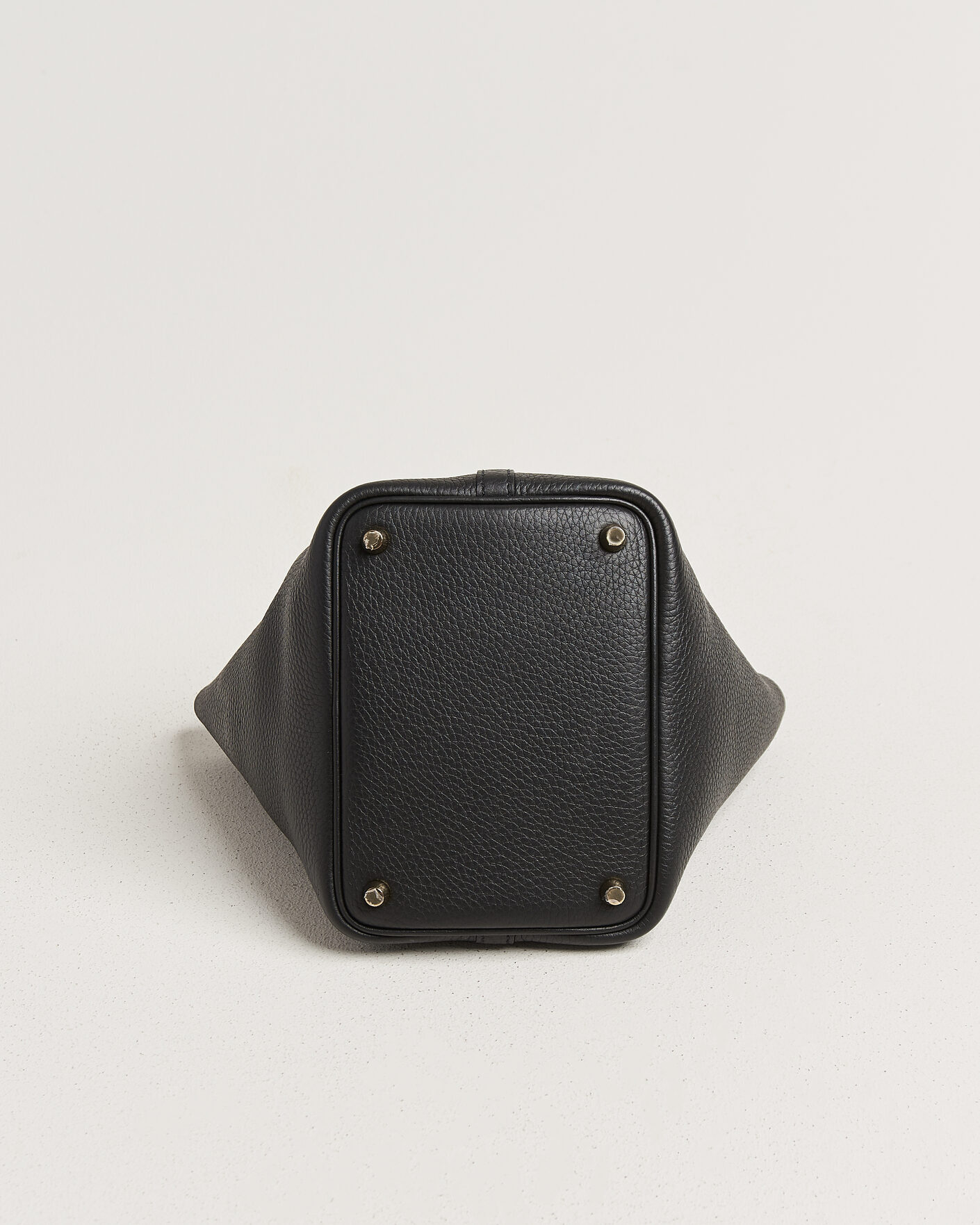 Heren | Pre-Owned & Vintage Bags | Hermès Pre-Owned | Picotin Lock 18 Black