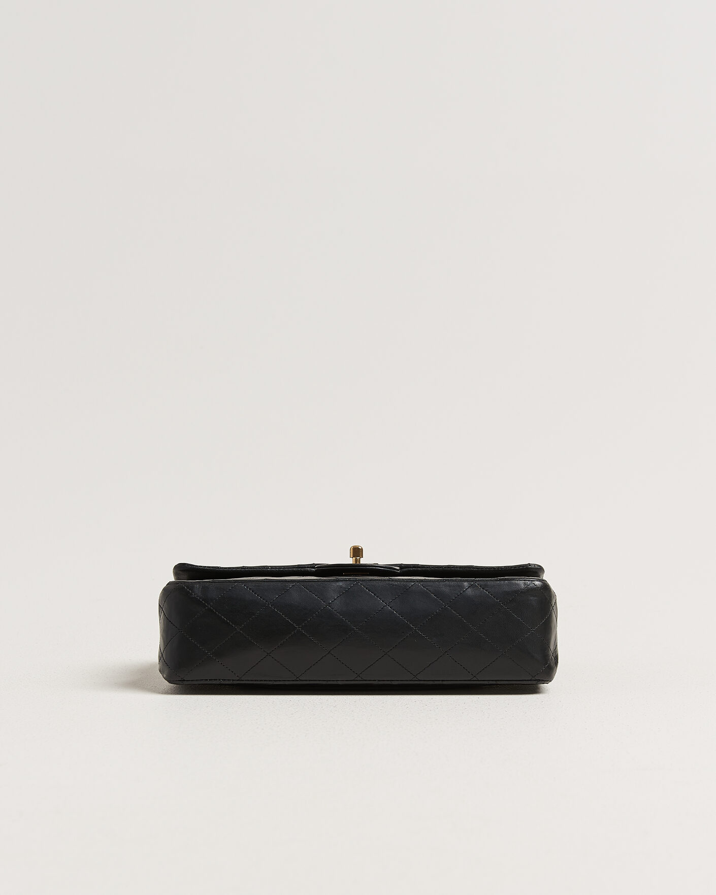 Heren | Pre-Owned & Vintage Bags | Chanel Pre-Owned | Classic Medium Double Flap Bag Lambskin Black