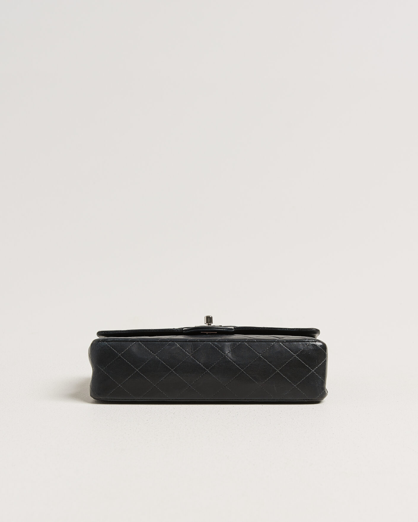 Heren | Pre-Owned & Vintage Bags | Chanel Pre-Owned | Classic Medium Double Flap Bag Lambskin Black