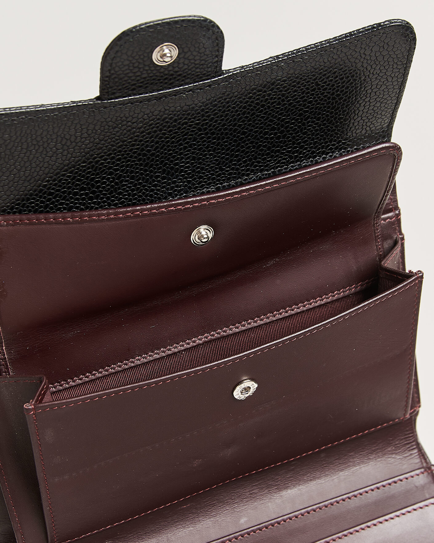 Heren | Pre-Owned & Vintage Bags | Chanel Pre-Owned | Classic Trifold Flap Wallet Caviar Leather Black