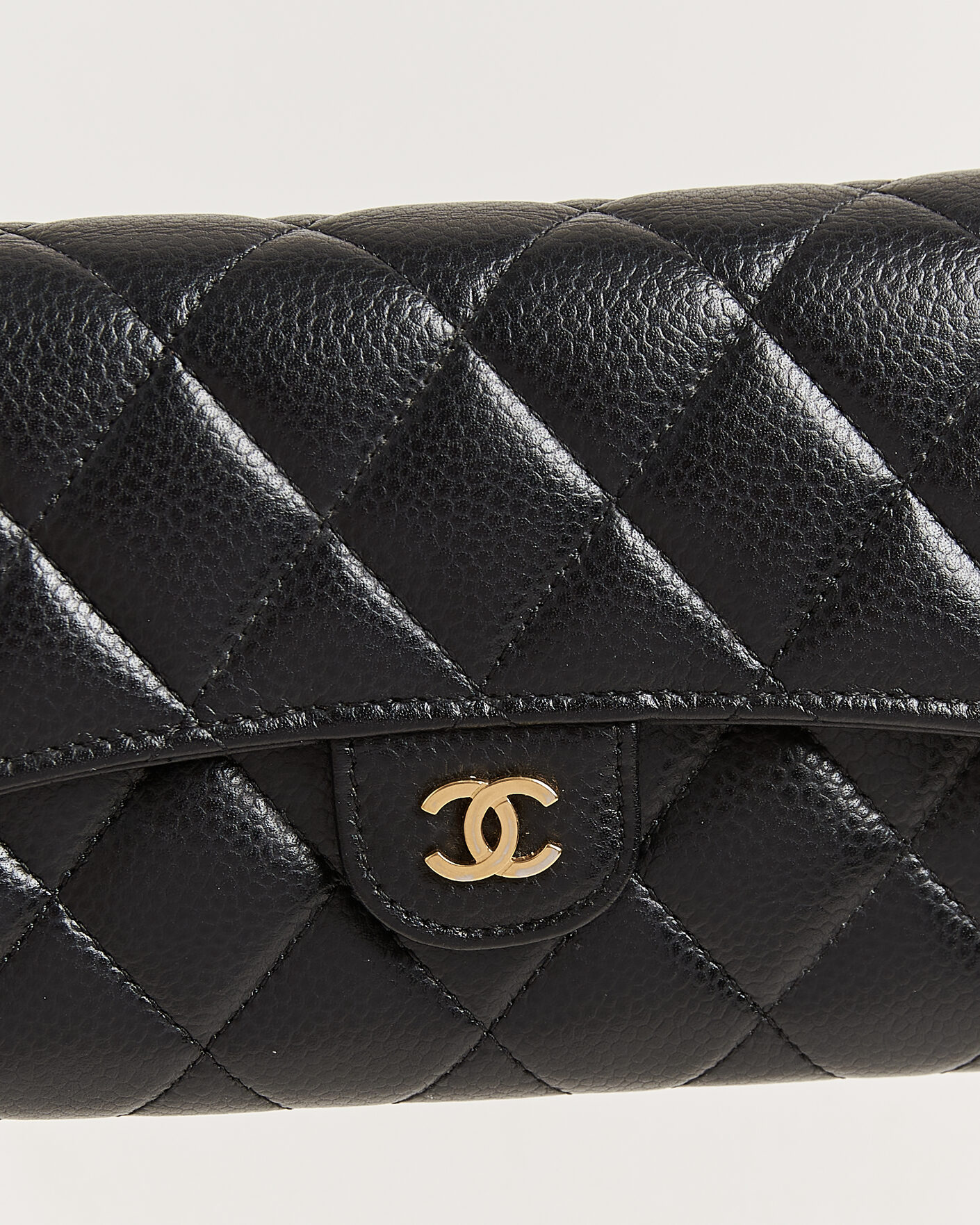 Heren | Pre-Owned & Vintage Bags | Chanel Pre-Owned | Classic  Long Flap Wallet Caviar Leather Black
