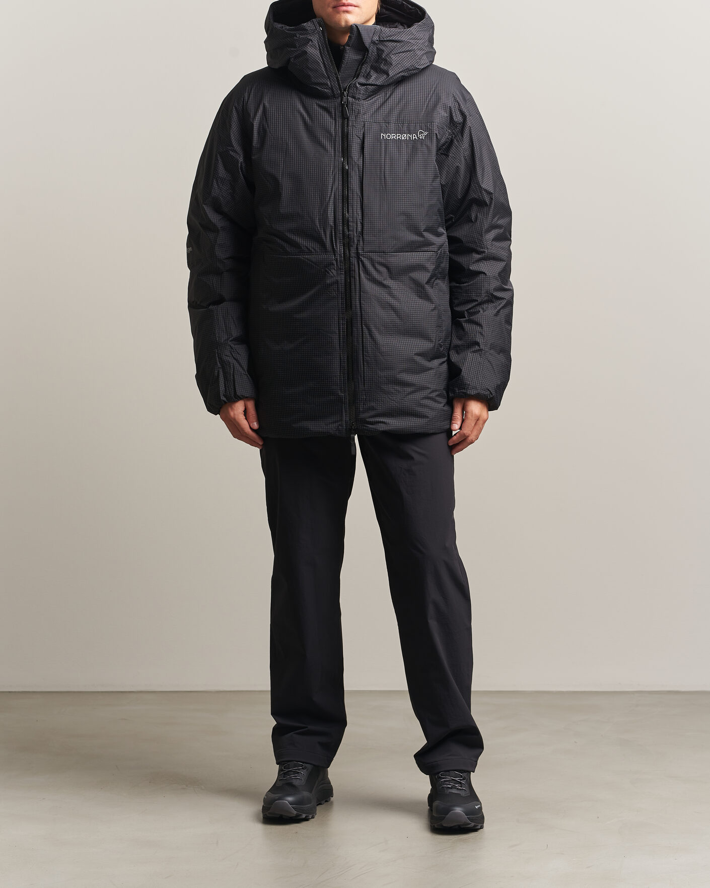 Heren | Jassen | Norrøna | Trollveggen dri2 Down 800 Zip Hood Caviar Black