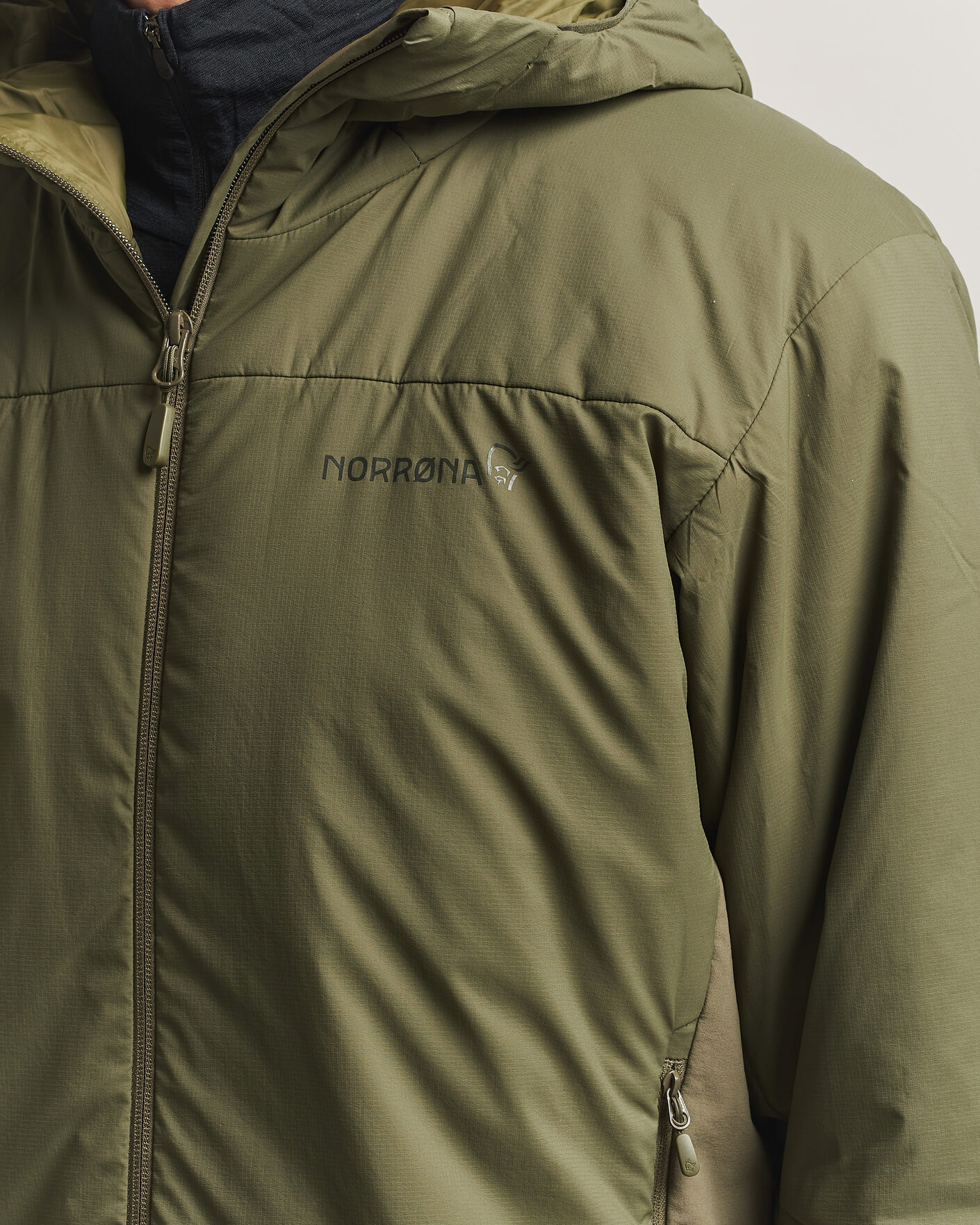 Heren | Jassen | Norrøna | Femund Thermo Zip Hood Olive Night