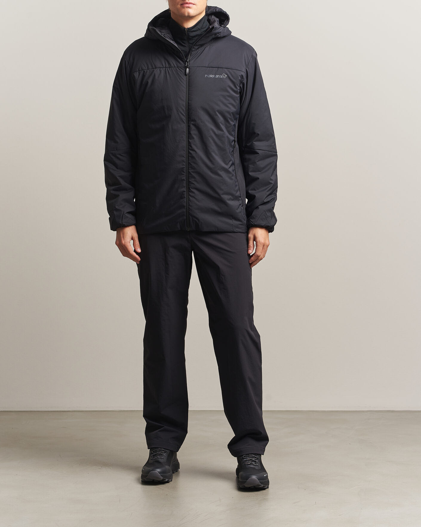Heren | Jassen | Norrøna | Femund Thermo Zip Hood Caviar Black