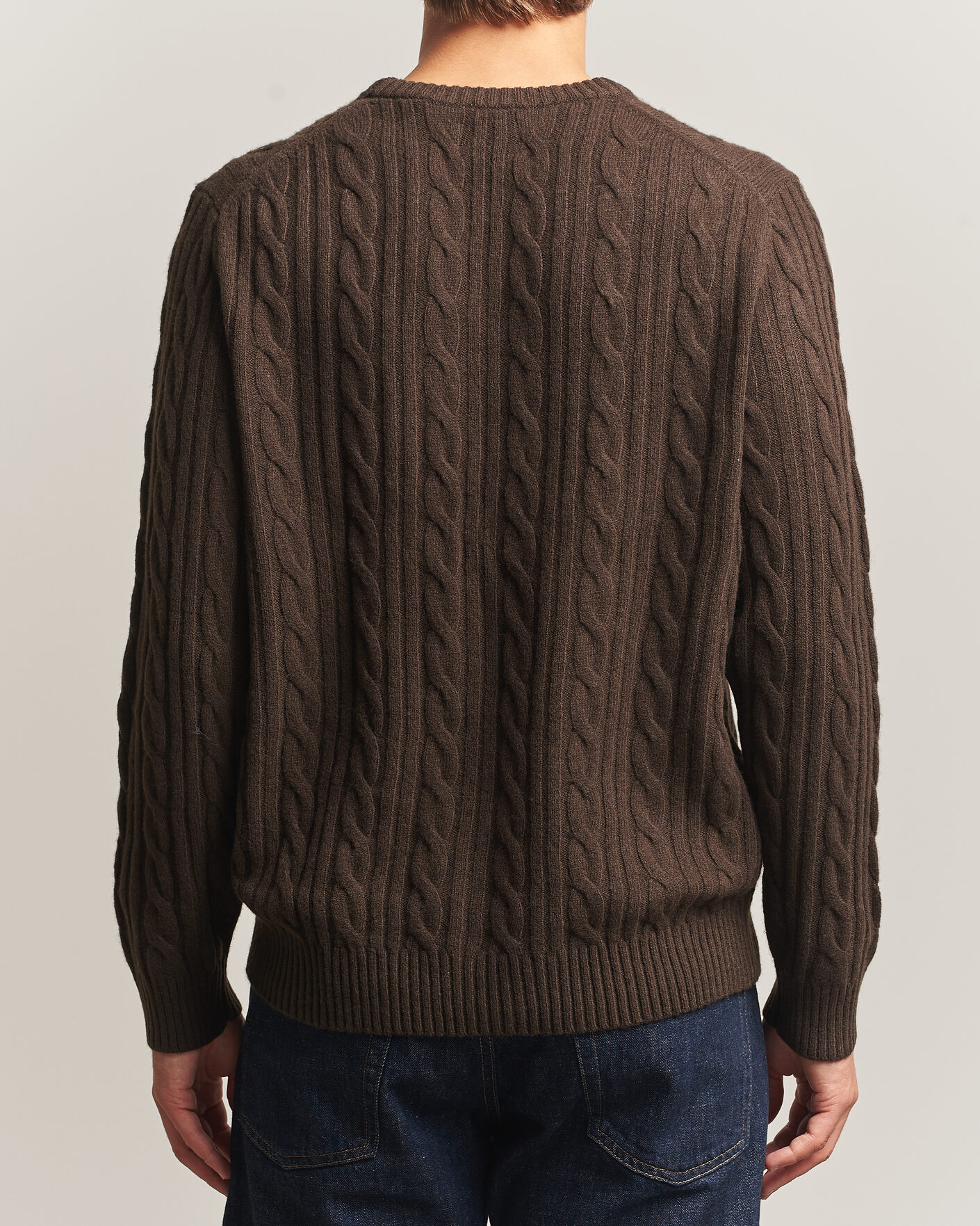 Heren | Truien | Gant | Lambswool Cable Crew Neck Black Brown