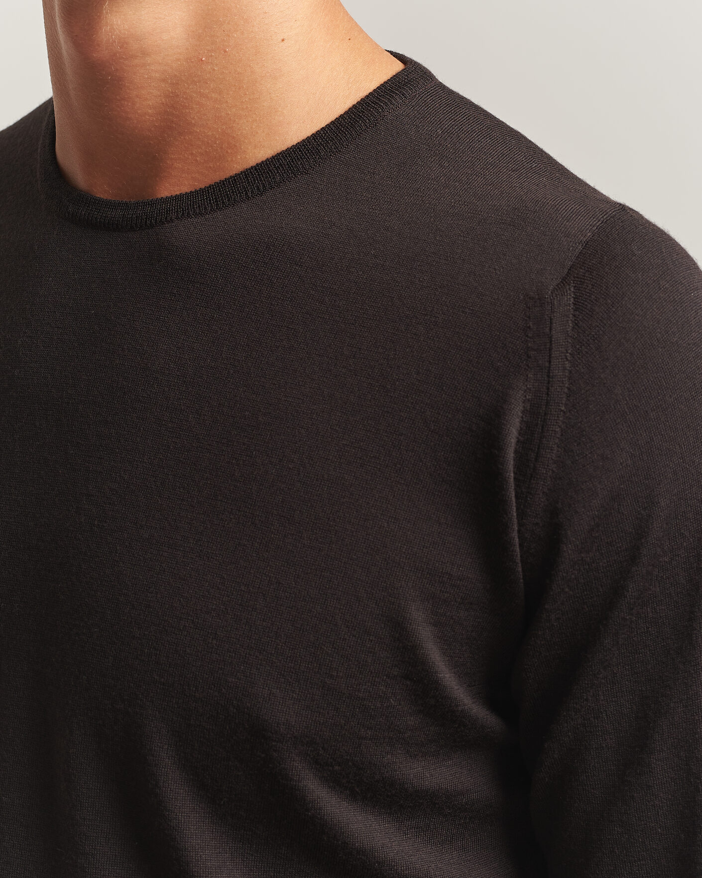 Heren | Truien | John Smedley | Lundy Extra Fine Merino Crew Neck Faulkner Brown