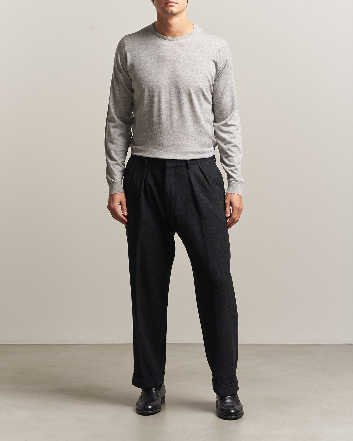 Heren | Truien | John Smedley | Lundy Extra Fine Merino Crew Neck Nimbus Grey