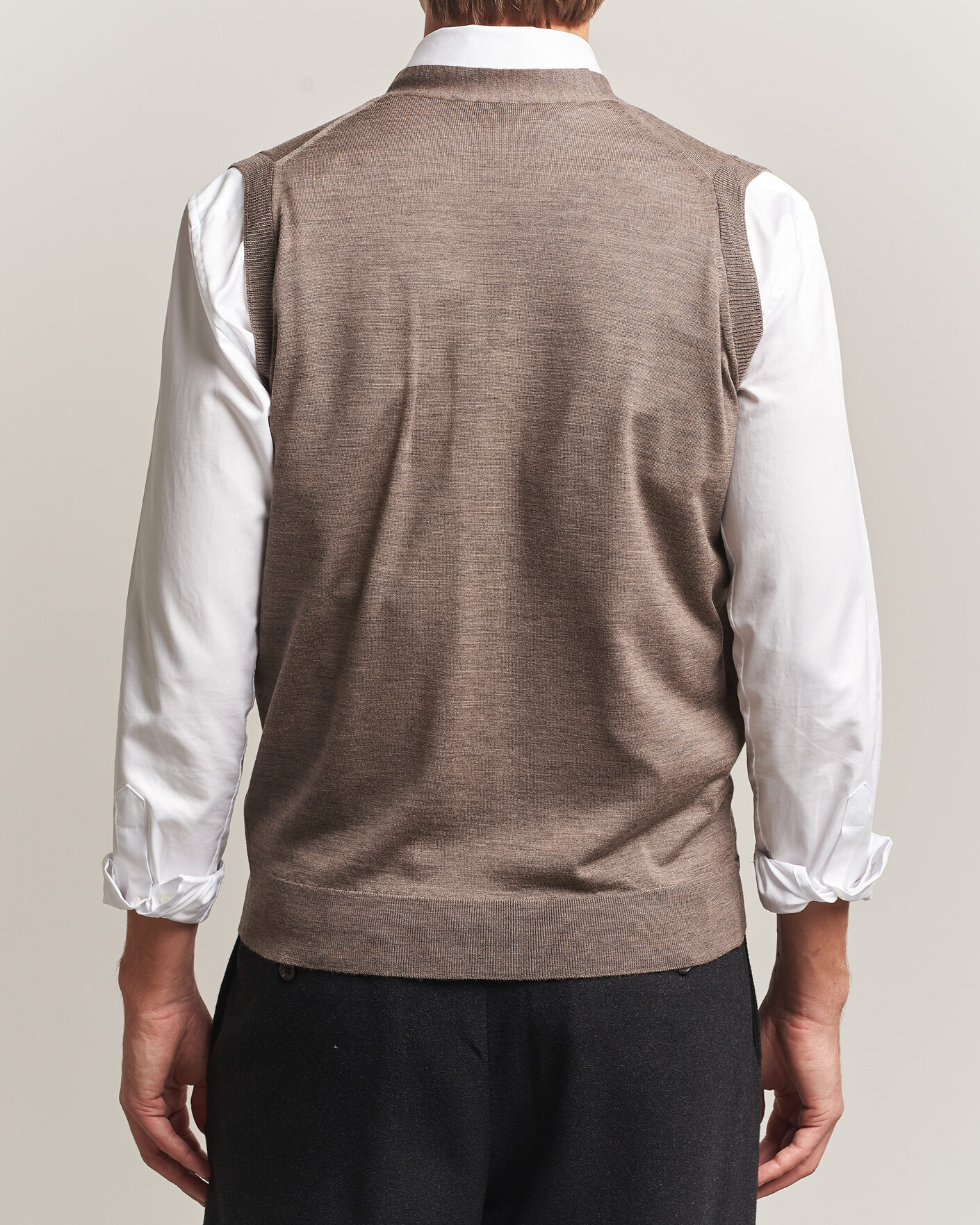 Heren | Truien | John Smedley | Bolton Extra Fine Merino Waistcoat Mushroom Brown
