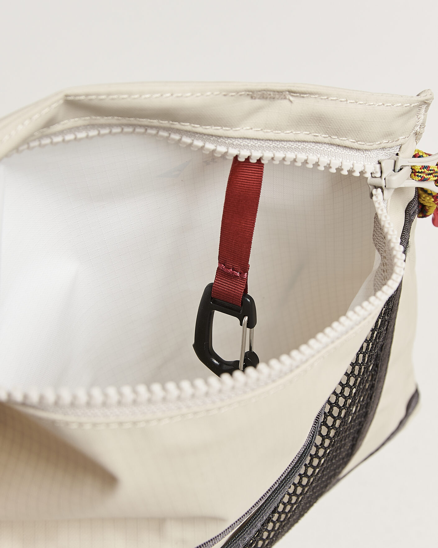 Heren | Tassen | Klättermusen | Hrid WP 1,5L Accessory Bag Silver Creme