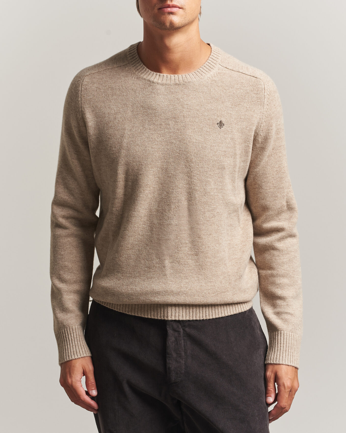 Heren | Truien | Morris | Hertford Lambswool Crew Neck Khaki