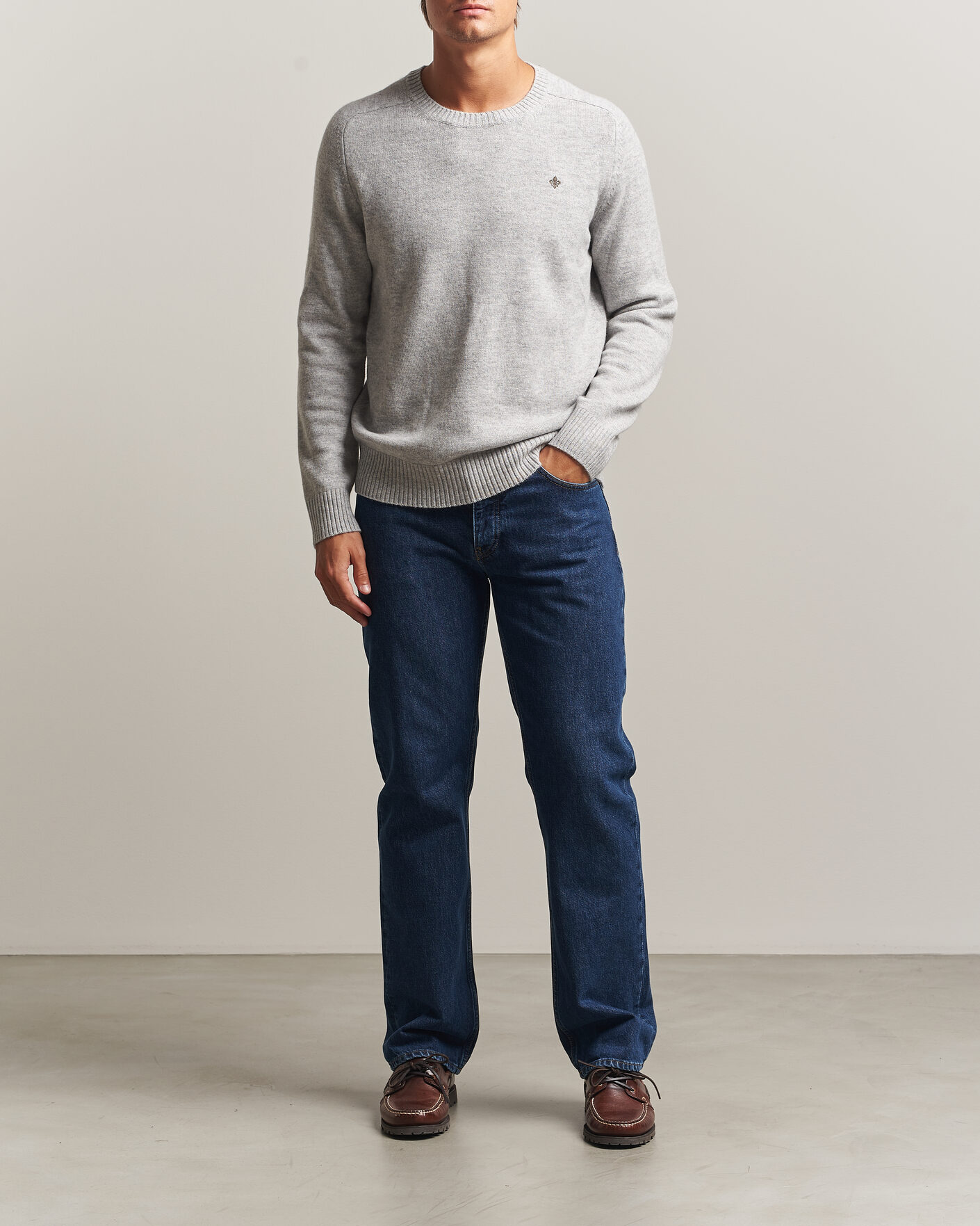 Heren | Truien | Morris | Hertford Lambswool Crew Neck Grey