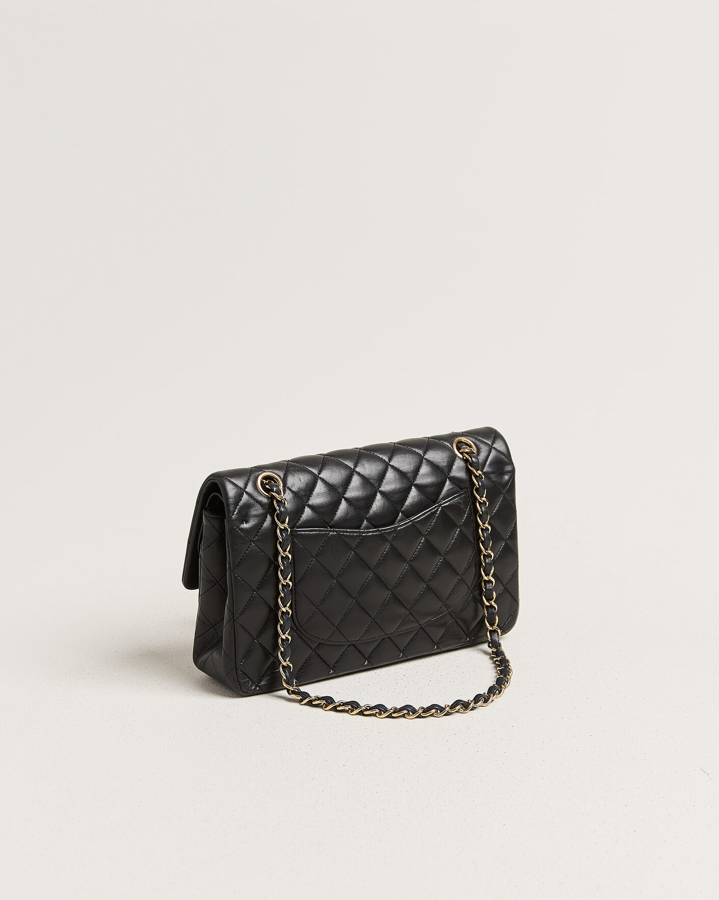 Heren | Pre-Owned & Vintage Bags | Chanel Pre-Owned | Classic Medium Double Flap Bag Lambskin Black