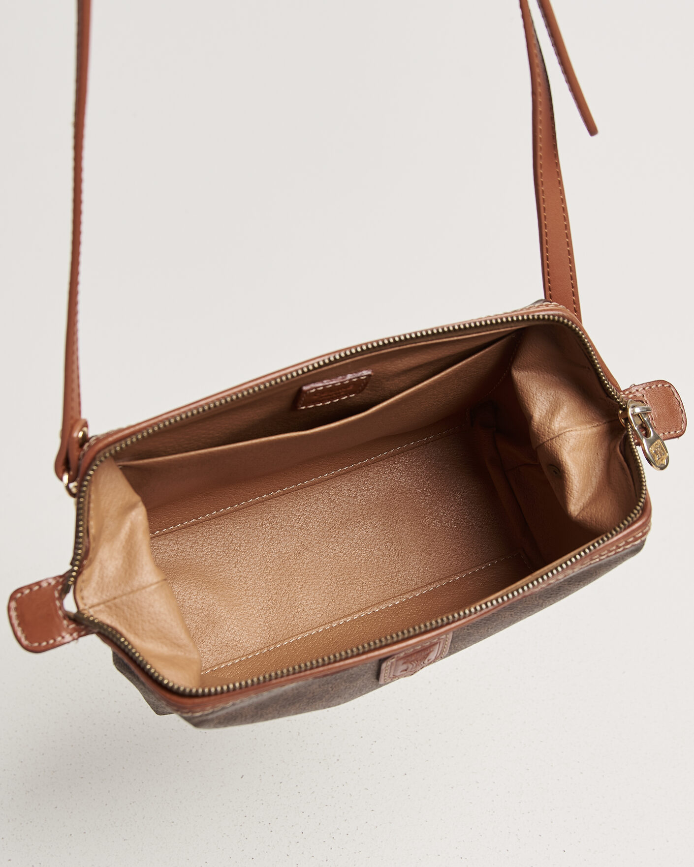 Heren | Pre-Owned & Vintage Bags | Celine Pre-Owned | Macadame Pouch Bag Monogram
