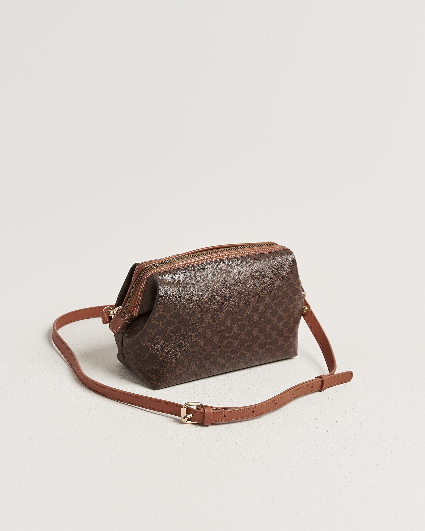 Heren | Pre-Owned & Vintage Bags | Celine Pre-Owned | Macadame Pouch Bag Monogram