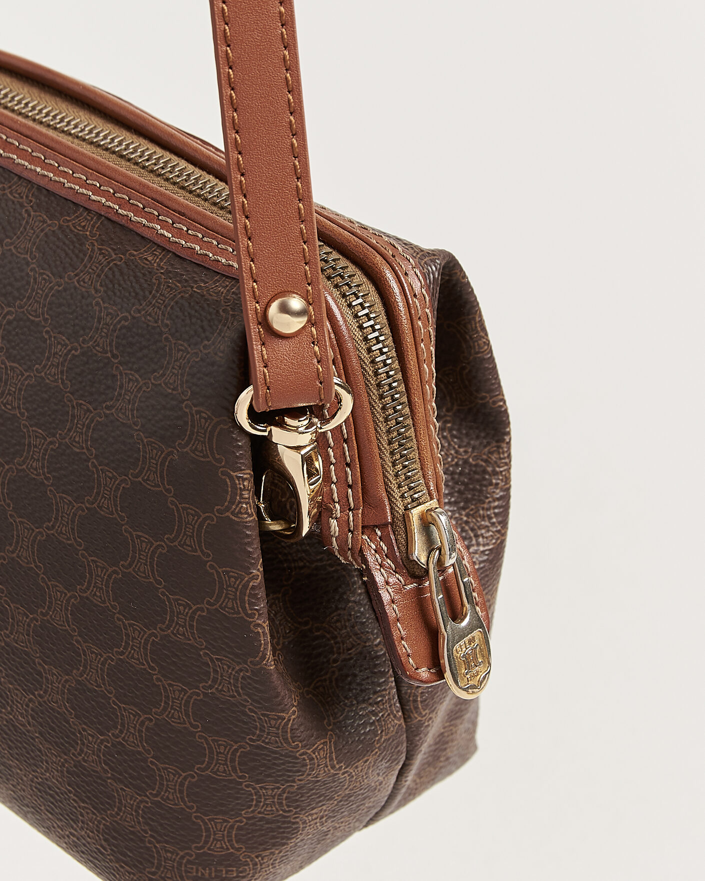 Heren | Pre-Owned & Vintage Bags | Celine Pre-Owned | Macadame Pouch Bag Monogram