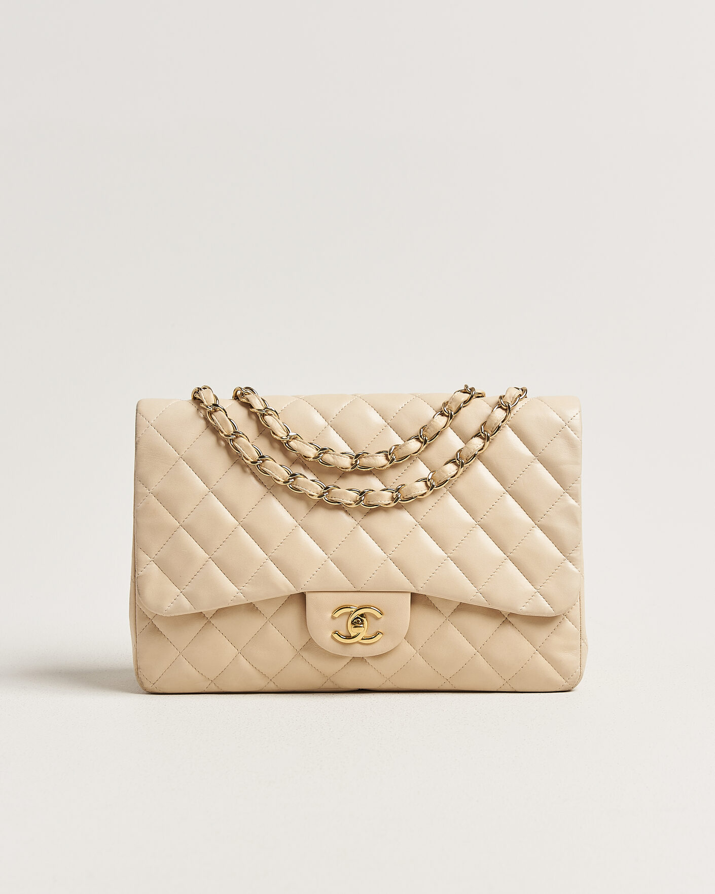 Heren | Chanel Pre-Owned Classic Jumbo Single Flap Bag Lambskin Beige | Chanel Pre-Owned | Classic Jumbo Single Flap Bag Lambskin Beige
