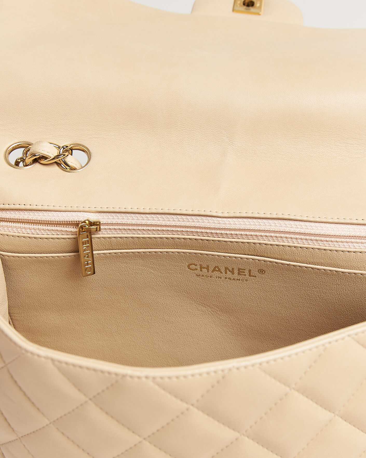 Heren | Chanel Pre-Owned Classic Jumbo Single Flap Bag Lambskin Beige | Chanel Pre-Owned | Classic Jumbo Single Flap Bag Lambskin Beige