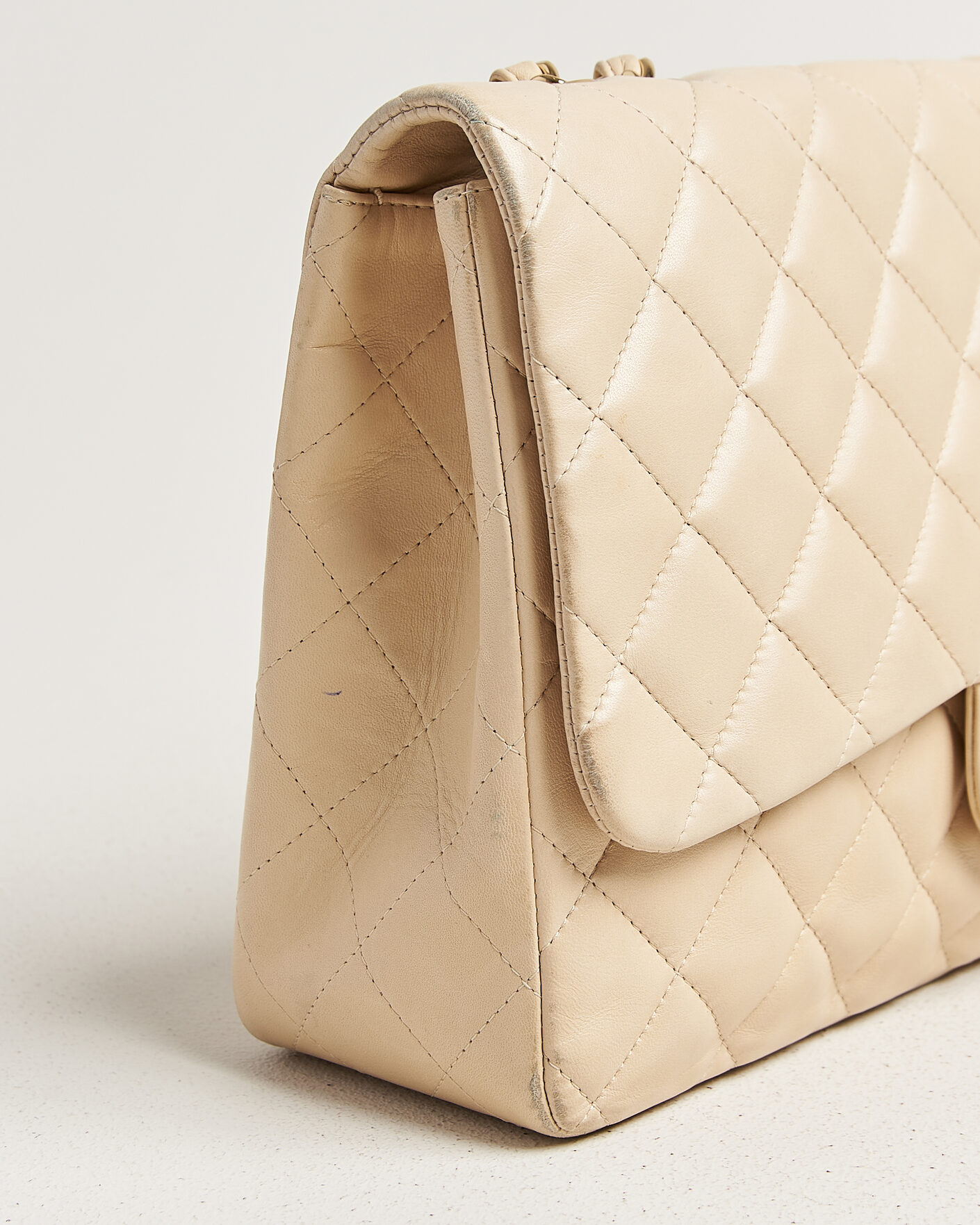Heren | Chanel Pre-Owned Classic Jumbo Single Flap Bag Lambskin Beige | Chanel Pre-Owned | Classic Jumbo Single Flap Bag Lambskin Beige