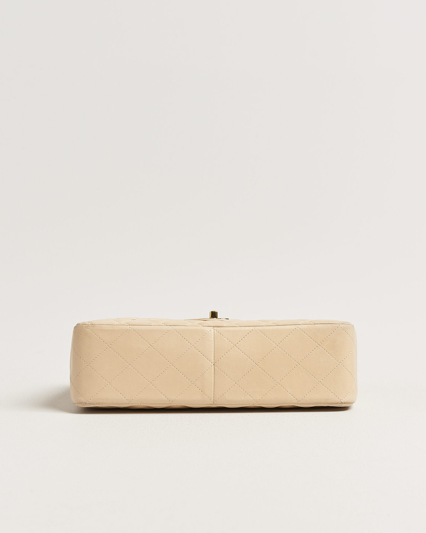 Heren | Chanel Pre-Owned Classic Jumbo Single Flap Bag Lambskin Beige | Chanel Pre-Owned | Classic Jumbo Single Flap Bag Lambskin Beige