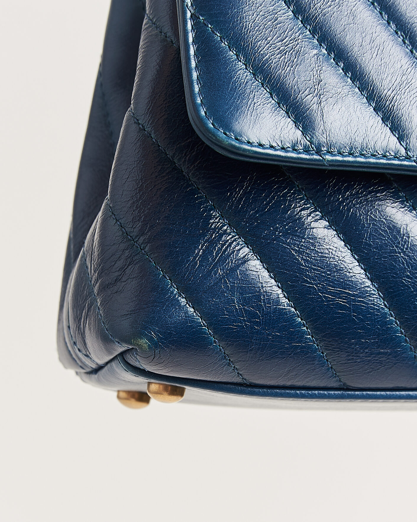 Heren | Pre-Owned & Vintage Bags | Chanel Pre-Owned | Coco Handle Chevron Bag Blue
