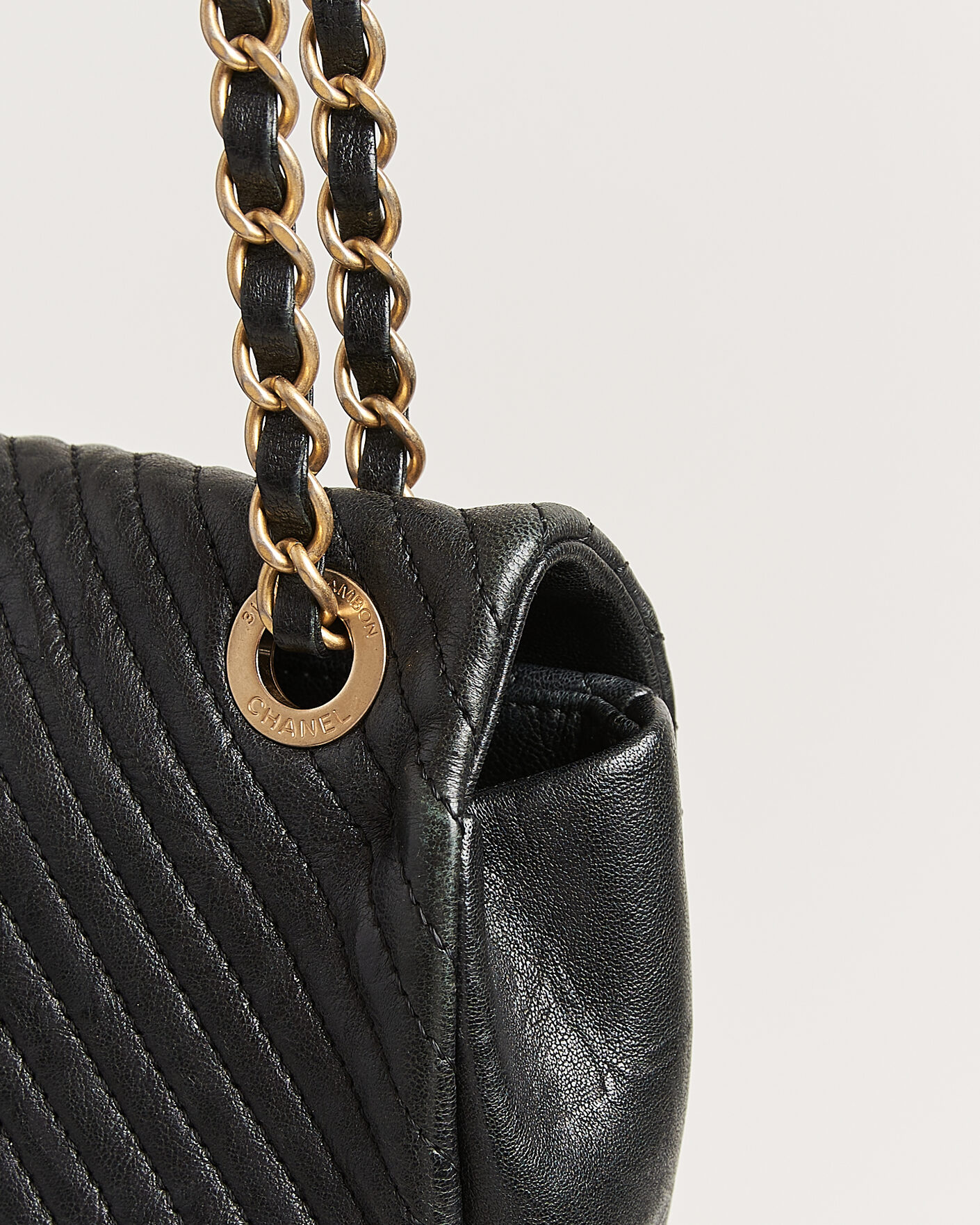 Heren | Pre-Owned & Vintage Bags | Chanel Pre-Owned | Chevron Small Flap Bag Black