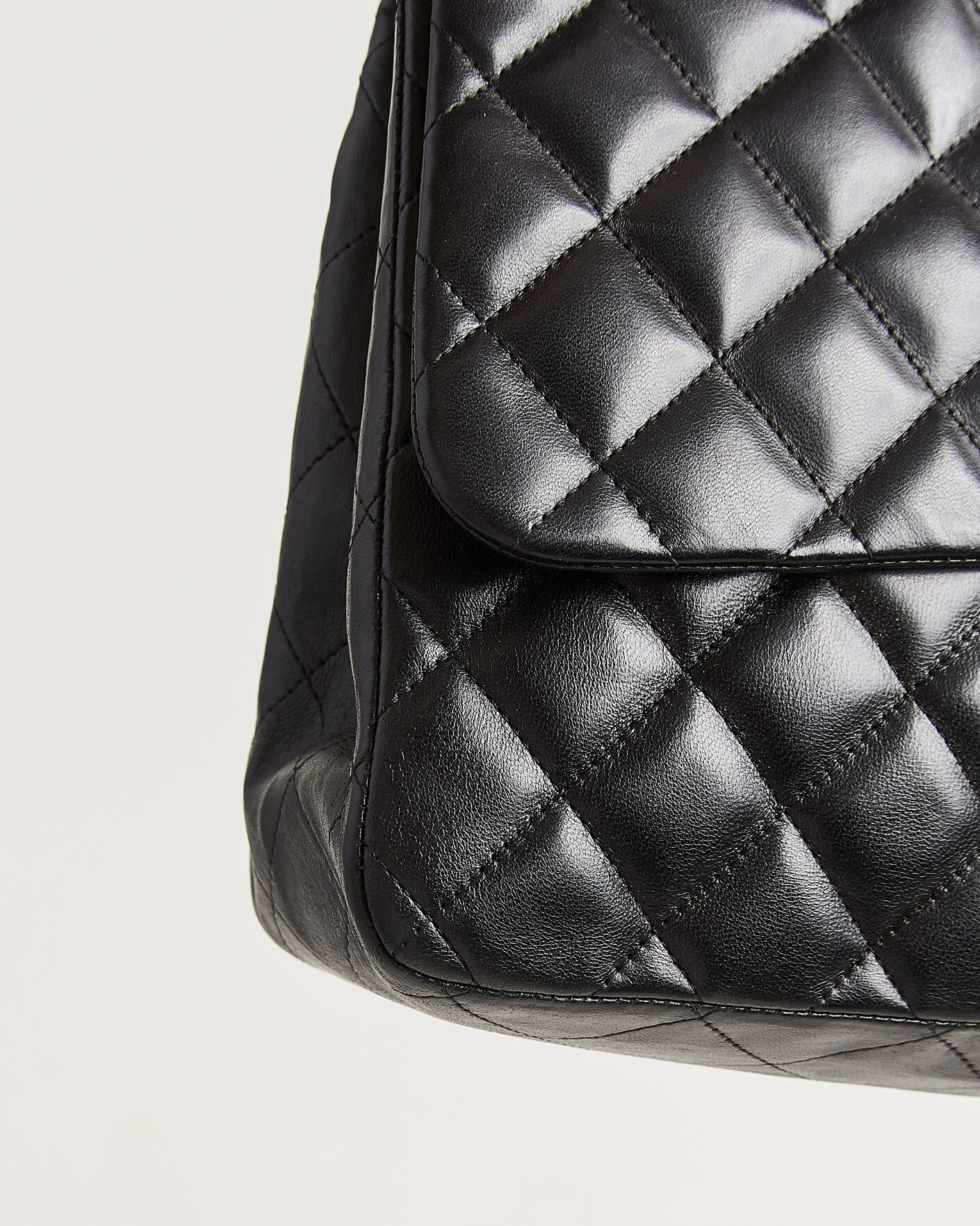 Heren | Chanel Pre-Owned Classic Jumbo Single Flap Bag Lambskin Black | Chanel Pre-Owned | Classic Jumbo Single Flap Bag Lambskin Black
