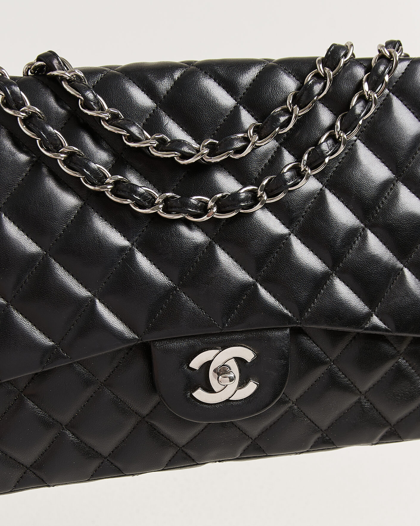 Heren | Chanel Pre-Owned Classic Jumbo Single Flap Bag Lambskin Black | Chanel Pre-Owned | Classic Jumbo Single Flap Bag Lambskin Black