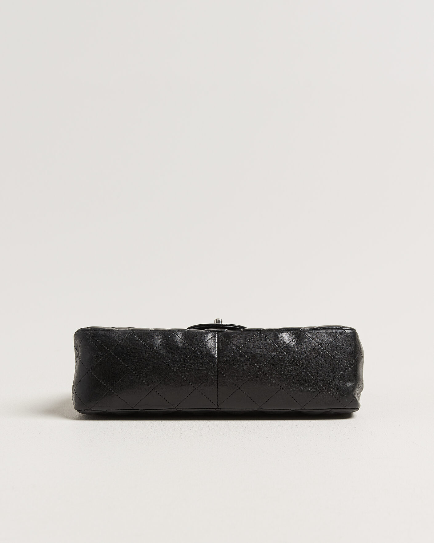 Heren | Chanel Pre-Owned Classic Jumbo Single Flap Bag Lambskin Black | Chanel Pre-Owned | Classic Jumbo Single Flap Bag Lambskin Black