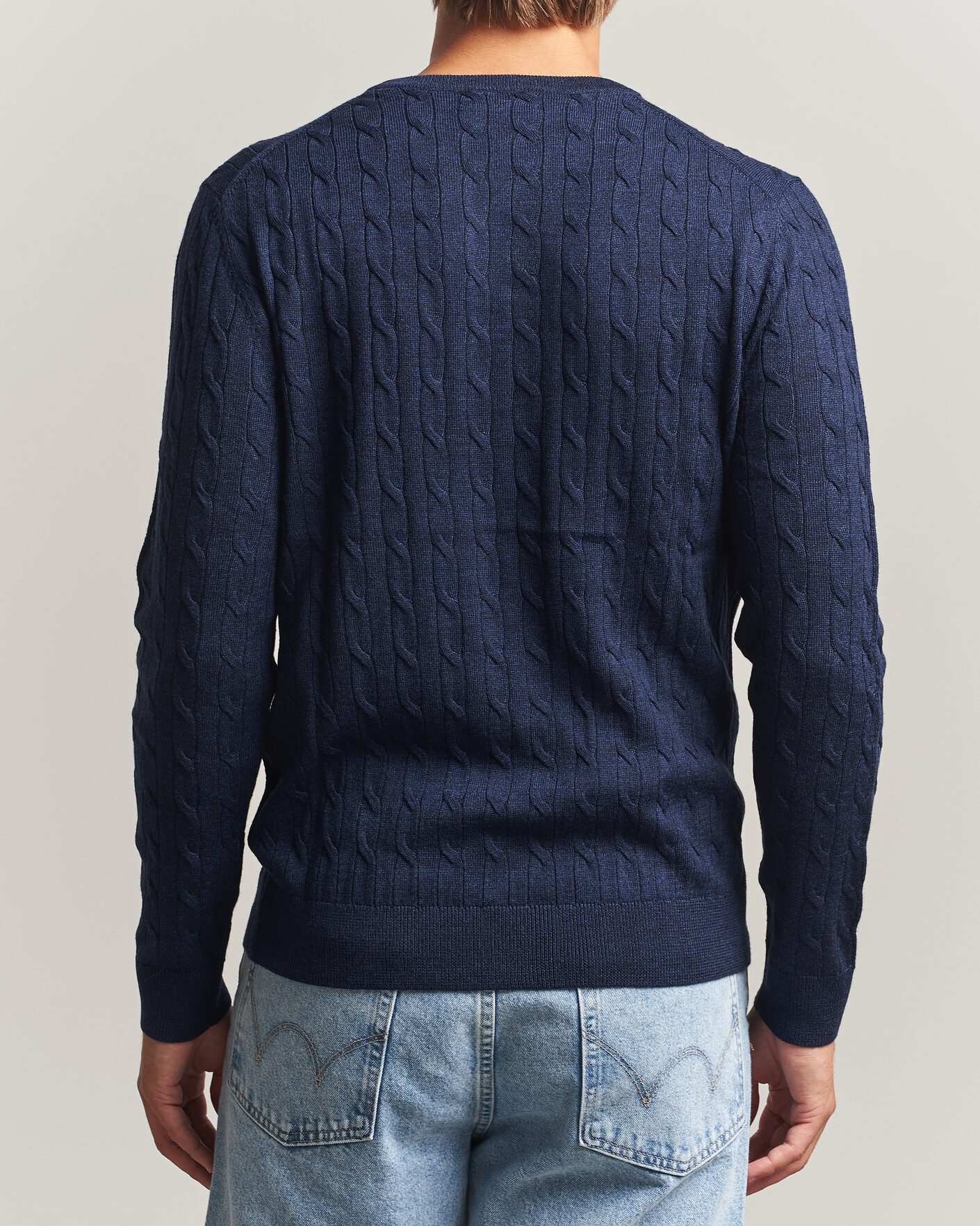 Heren | Truien | Morris | Merino Cable O-Neck Navy