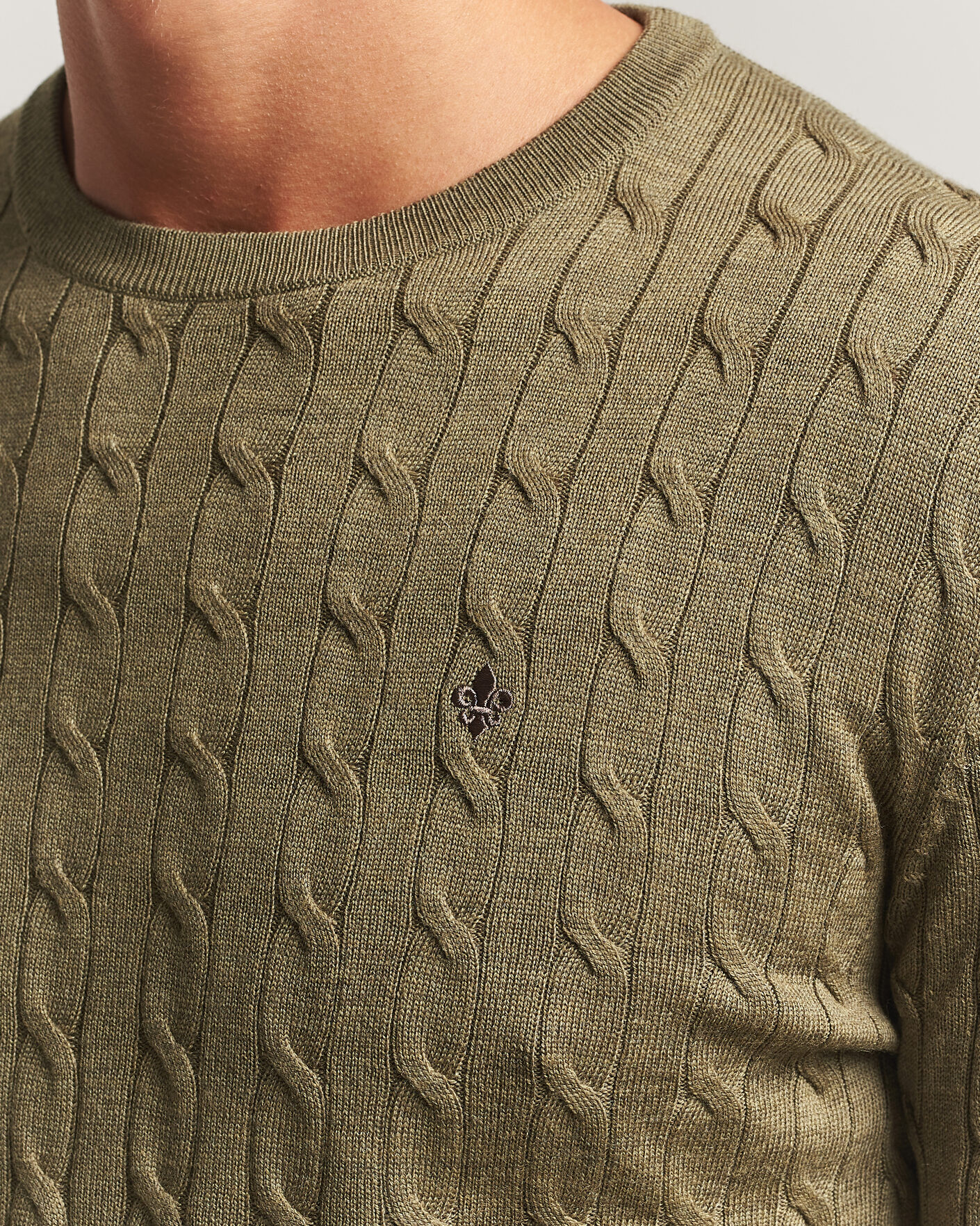 Heren | Truien | Morris | Merino Cable O-Neck Olive